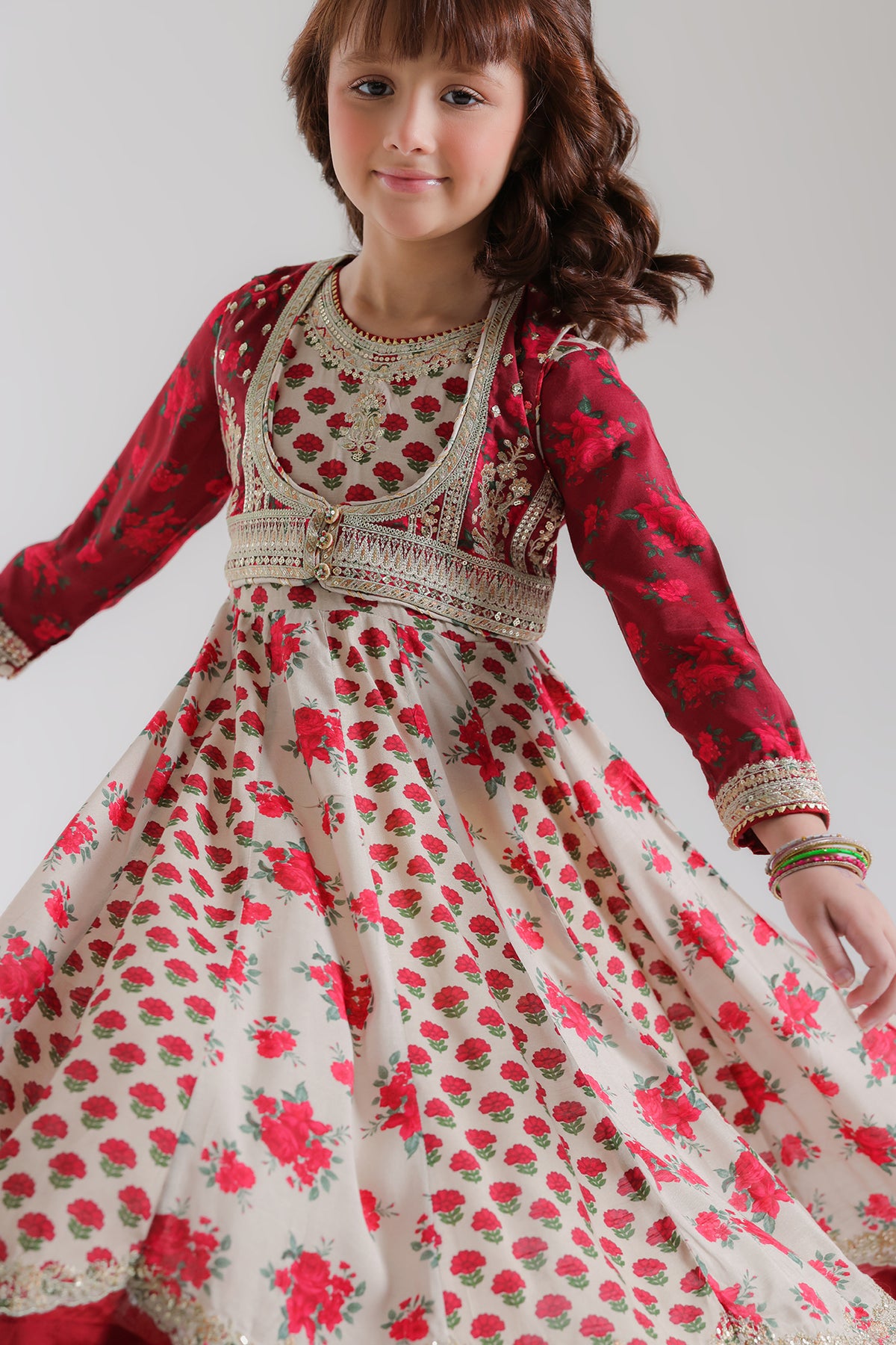 EMBROIDERED SUIT (E1081-404-004 E1081-304-004)