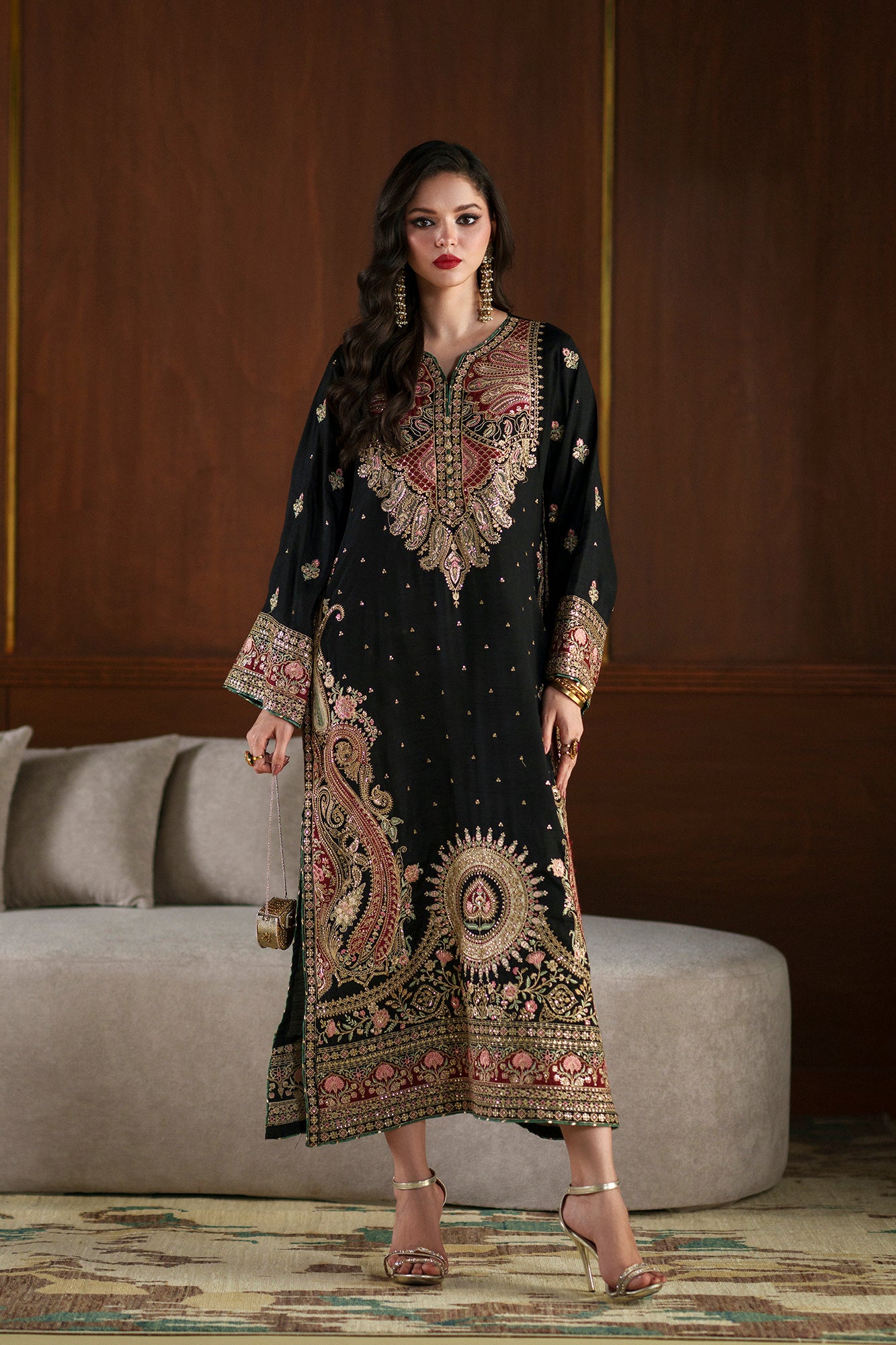 EMBROIDERED KAFTAN (E1098/104/902)