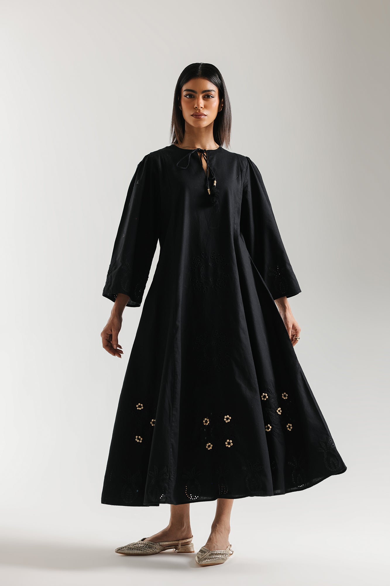 EMBROIDERED DRESS (E1101/101/902)