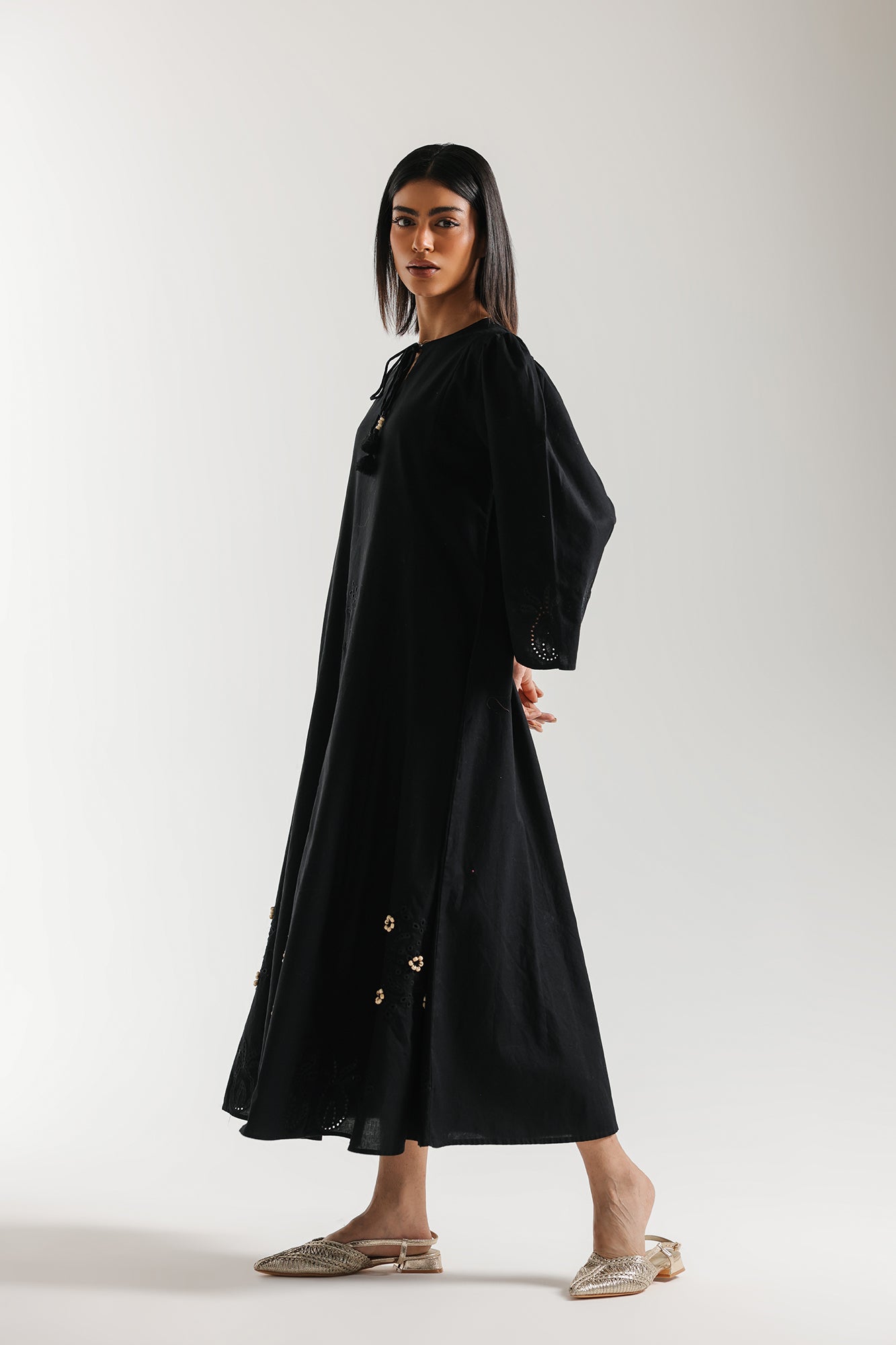 EMBROIDERED DRESS (E1101/101/902)