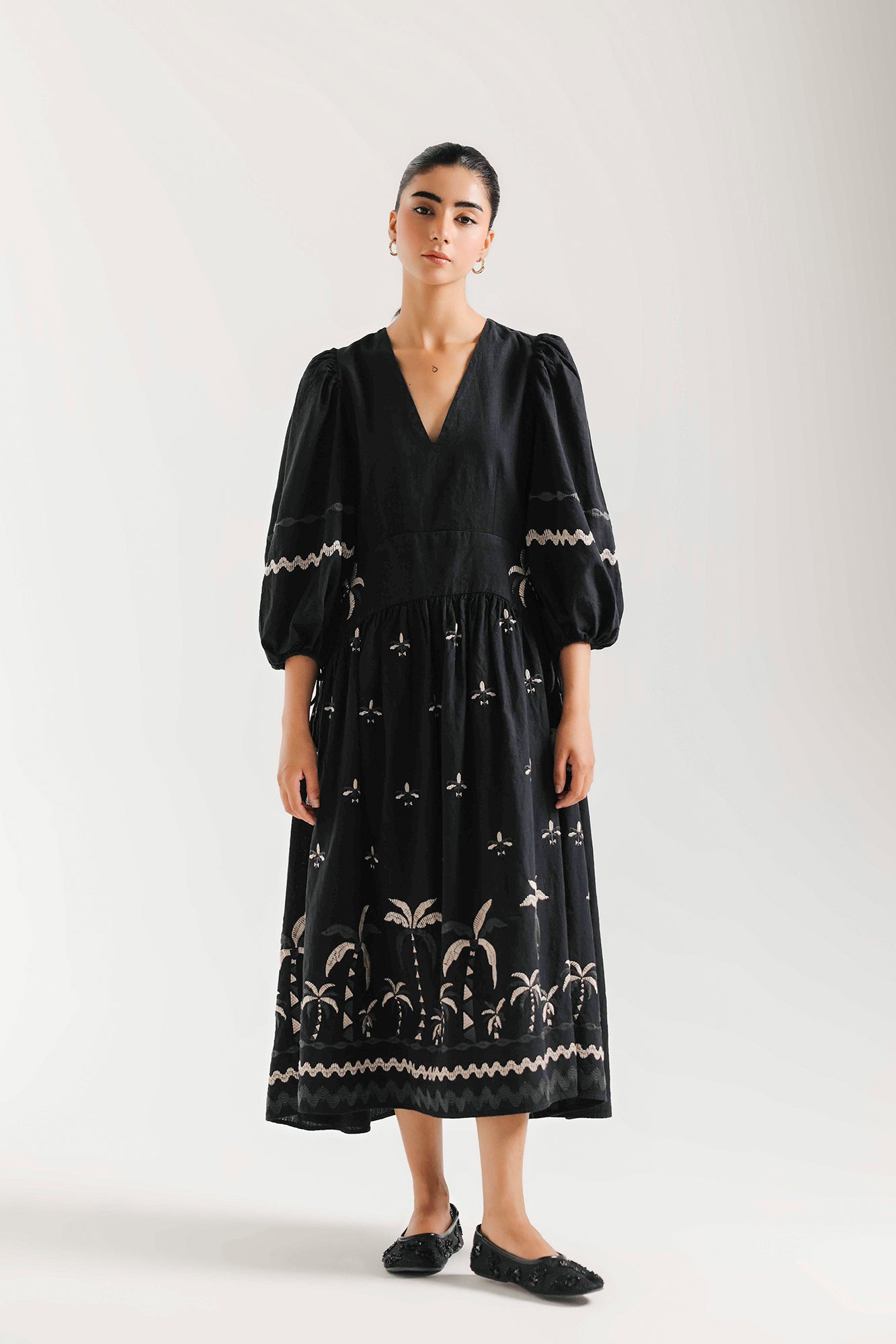 EMBROIDERED DRESS (E1104/101/902)