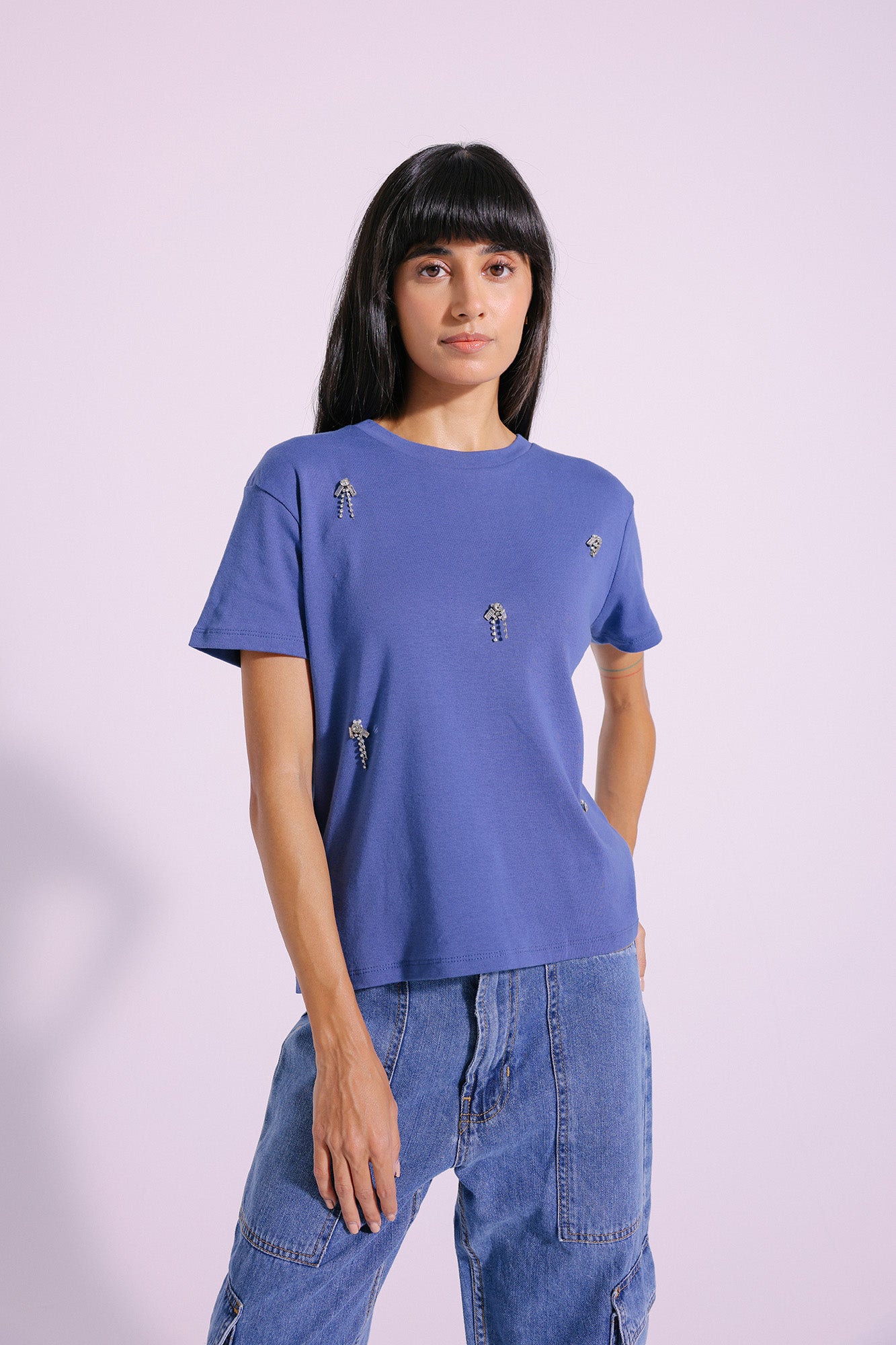 EMBELLISHED T-SHIRT (E1106/108/601)