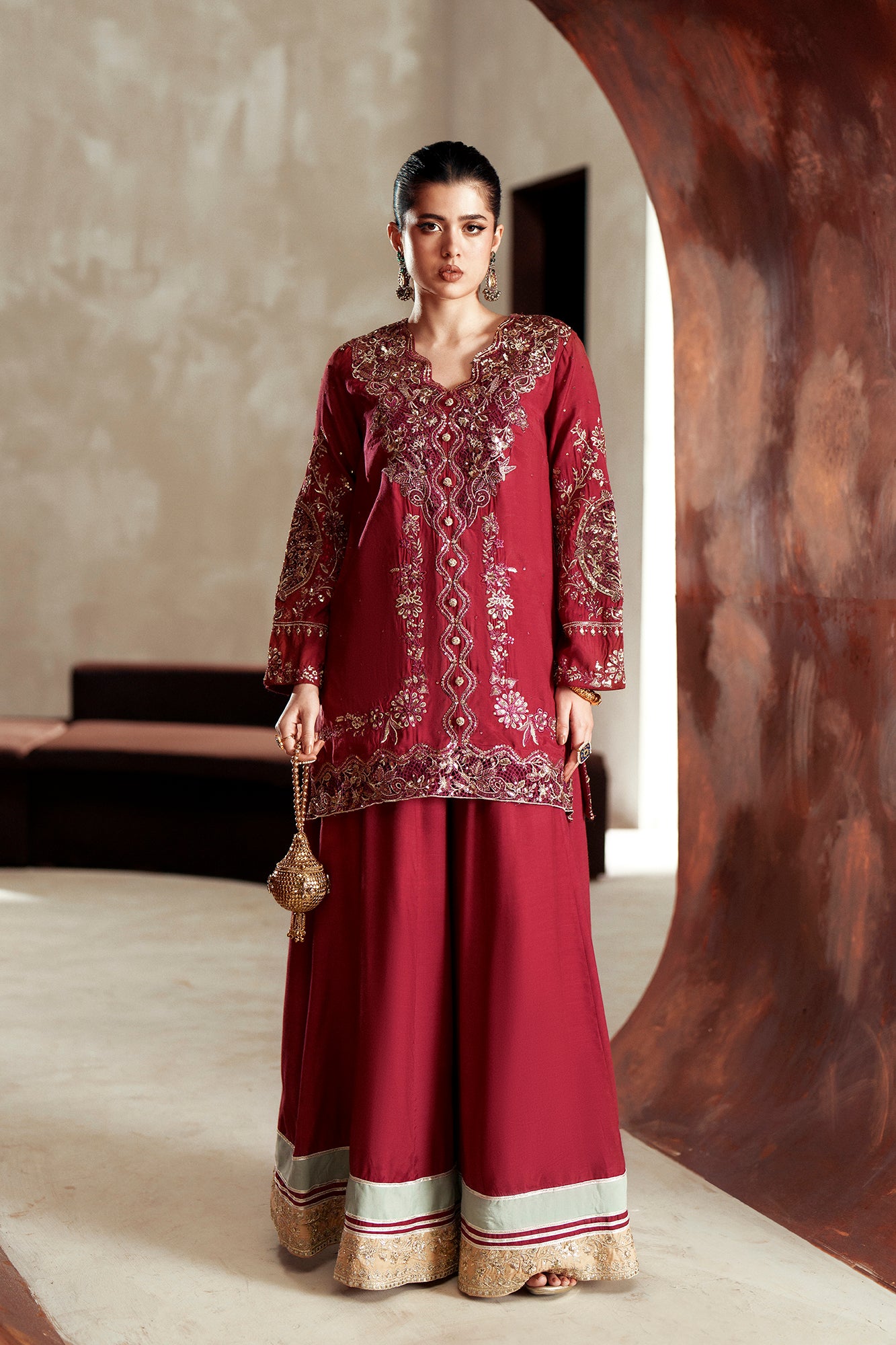 EMBROIDERED SUIT (E1108/104/310)