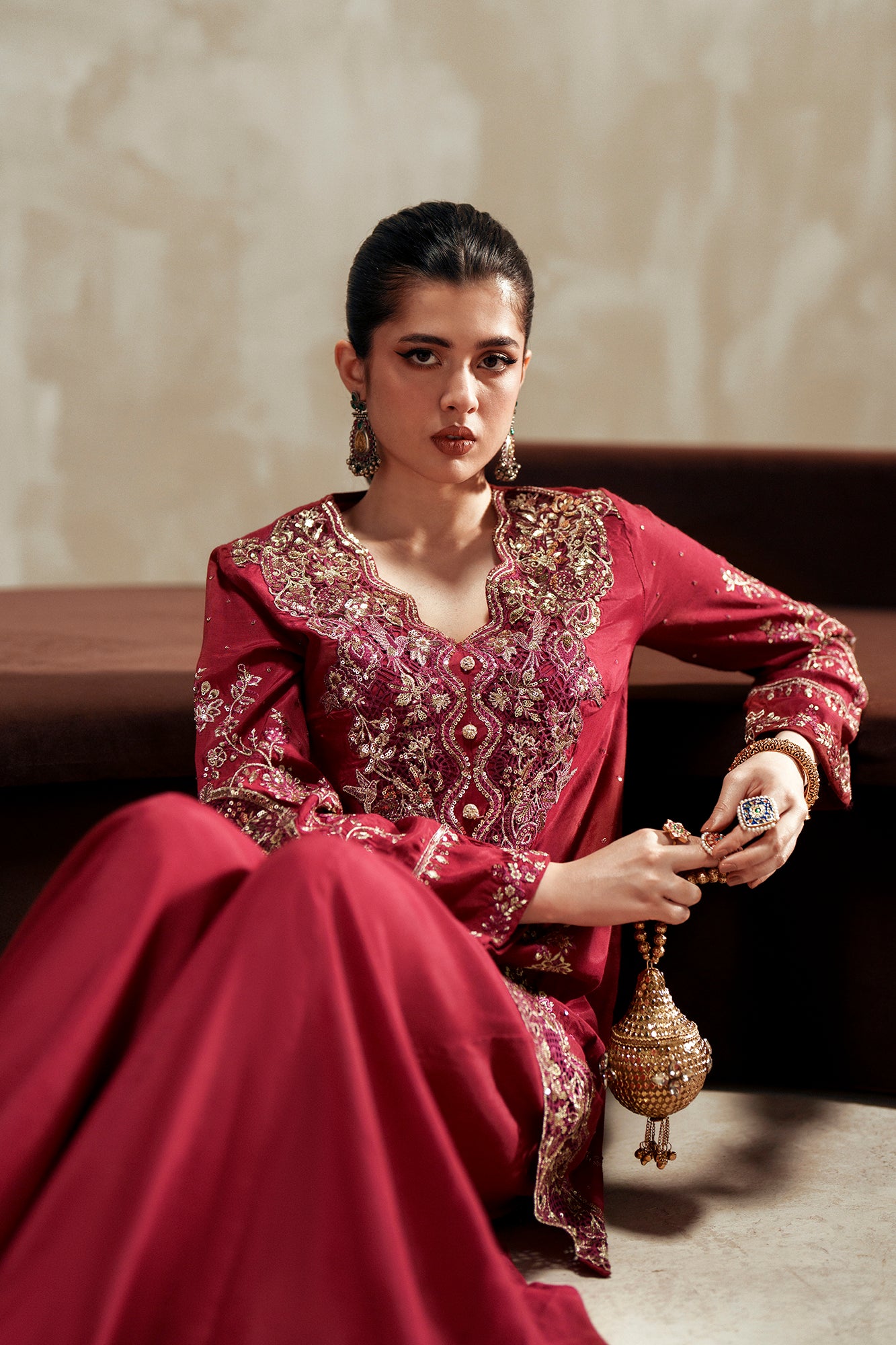 EMBROIDERED SUIT (E1108/104/310)