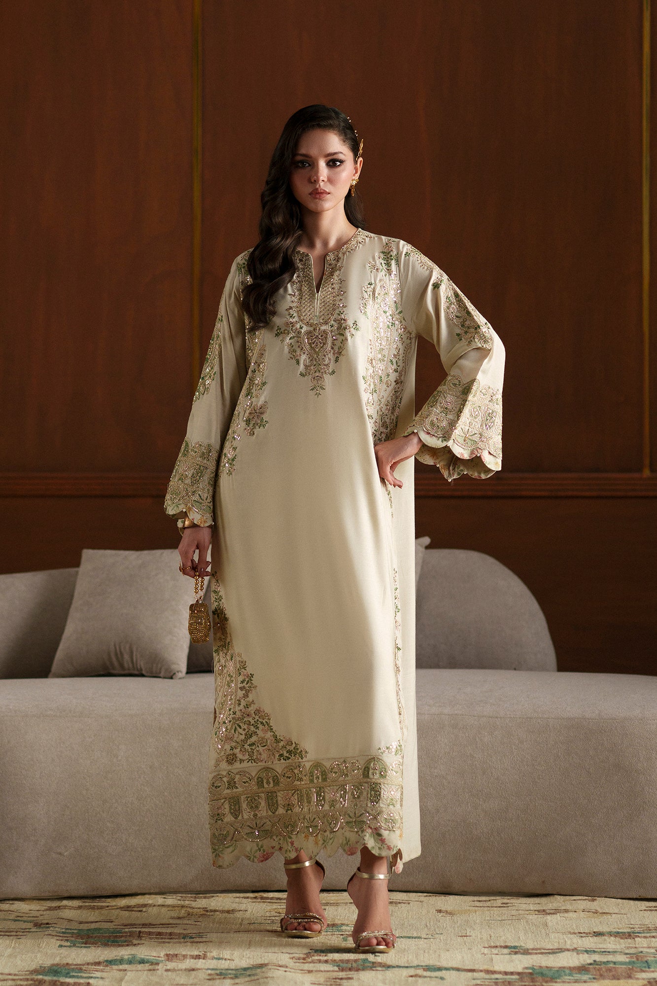 EMBROIDERED KAFTAN (E1112/104/006)