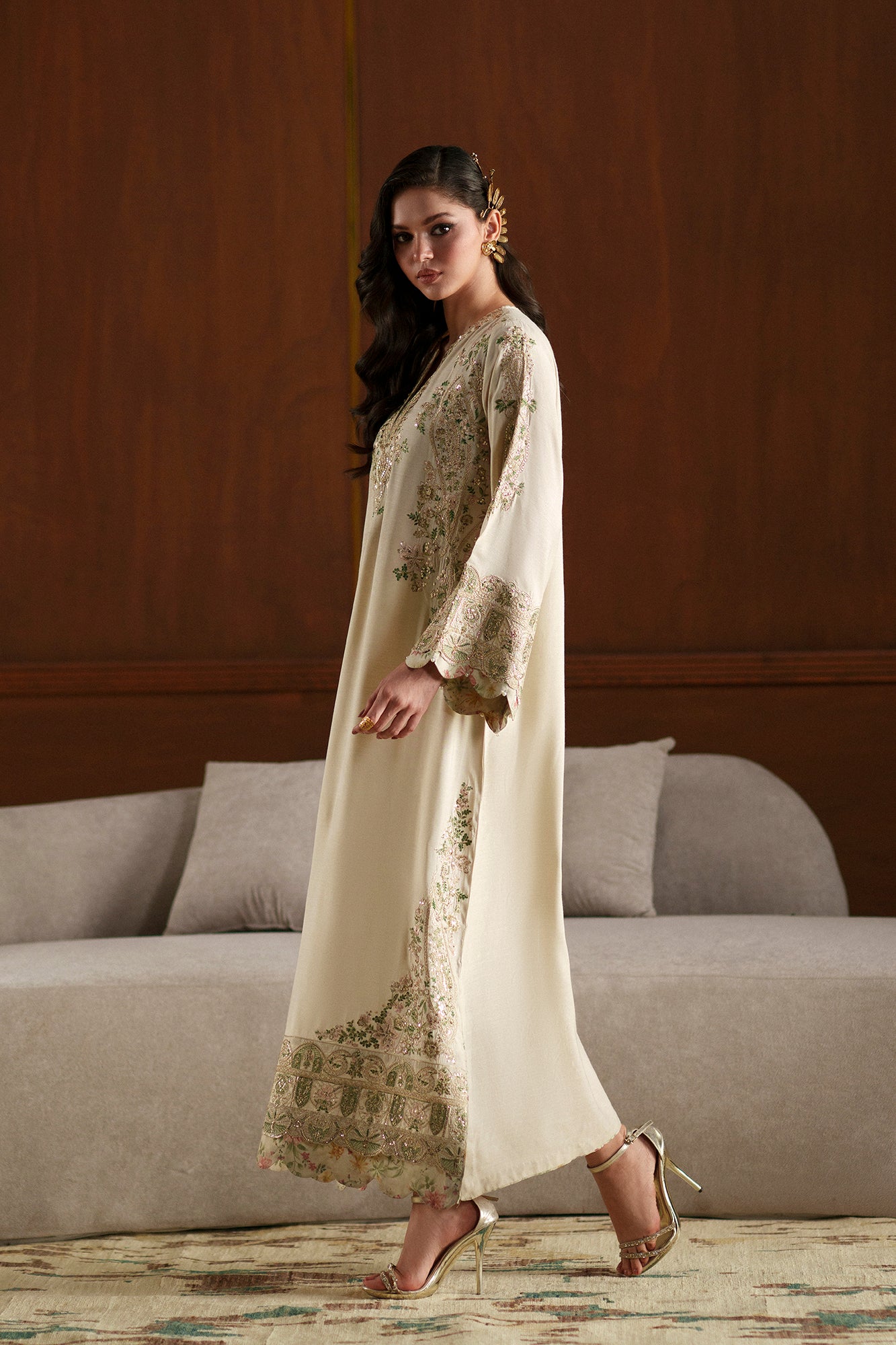 EMBROIDERED KAFTAN (E1112/104/006)