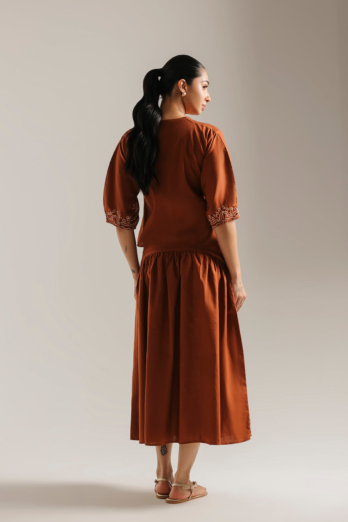 EMBROIDERED SUIT (E1127/101/209)