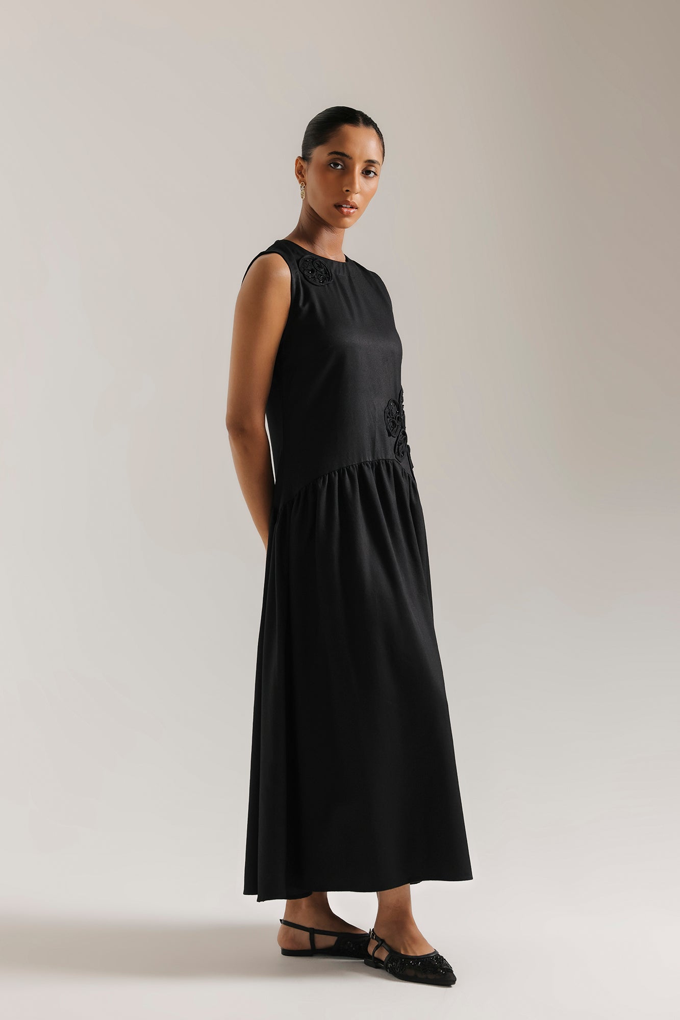EMBROIDERED DRESS (E1145/101/902)
