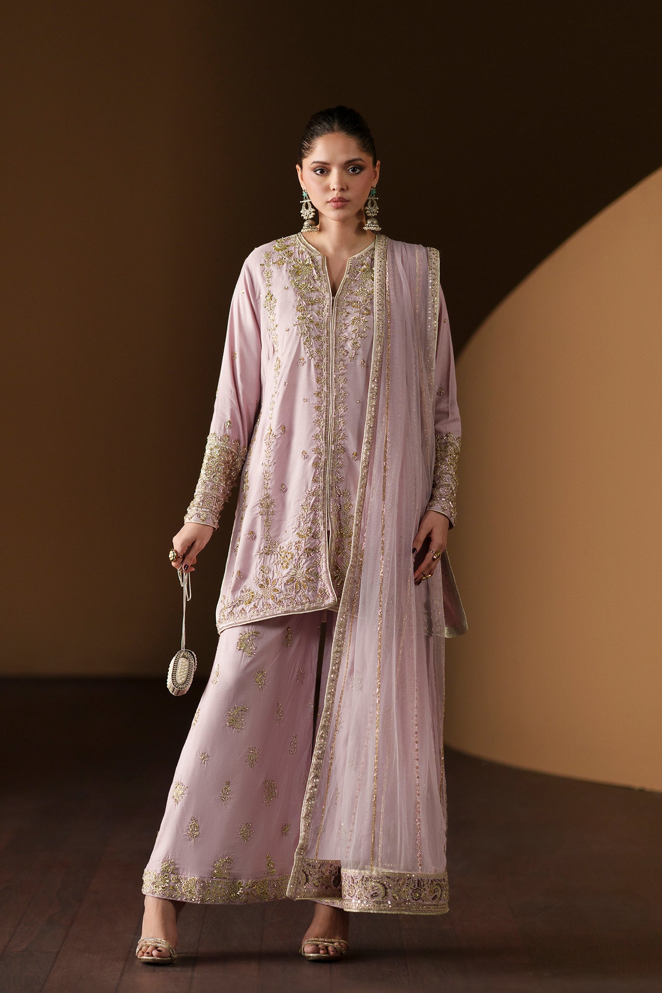 EMBROIDERED SUIT (E1147/104/530)