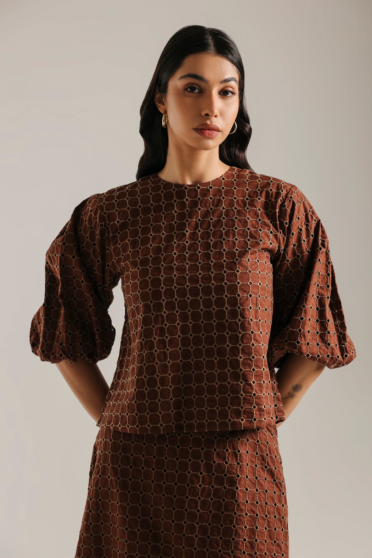 EMBROIDERED SUIT (E1174/101/320)