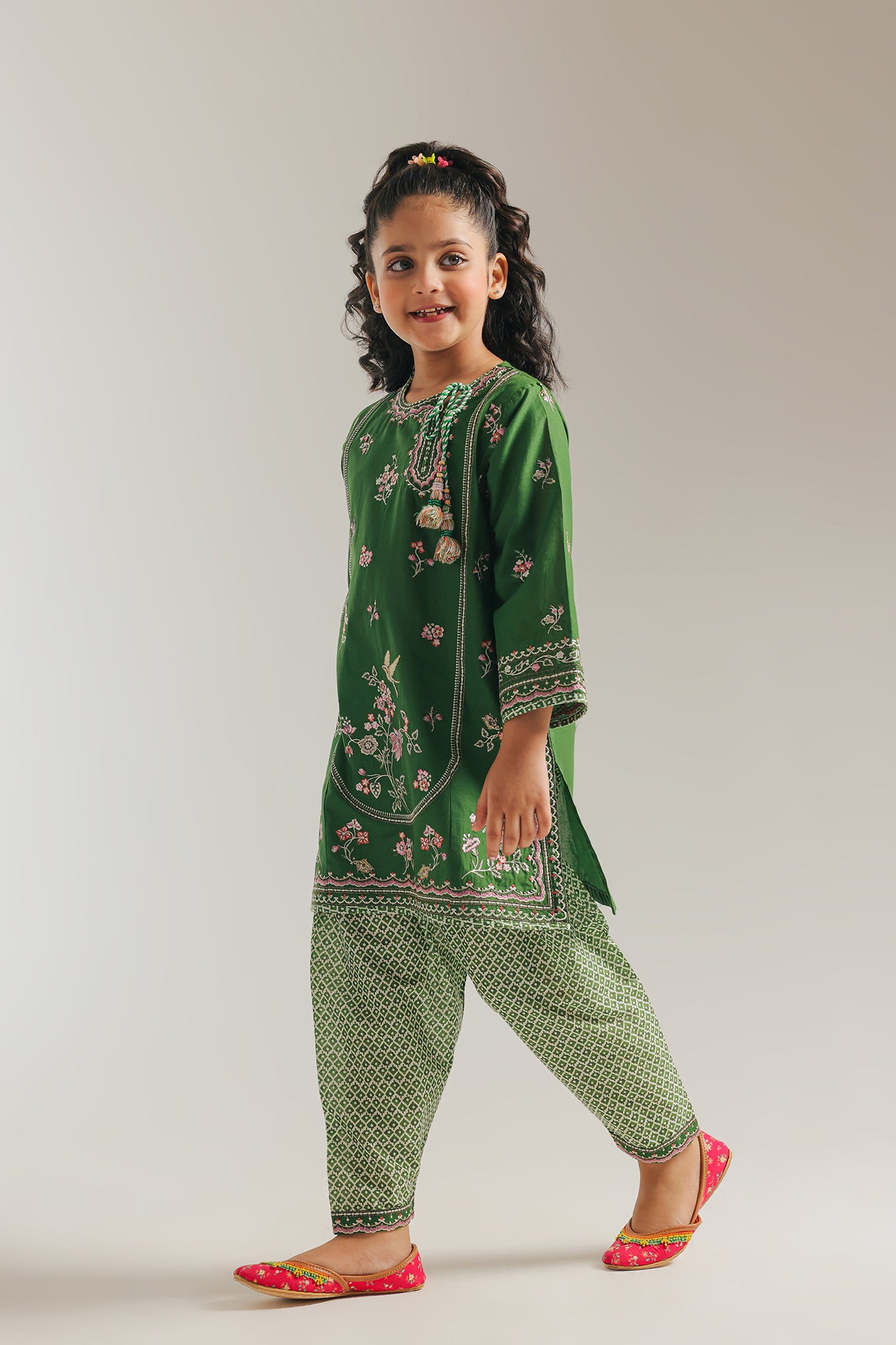 EMBROIDERED SUIT (E1201/402/708 E1201/302/708)