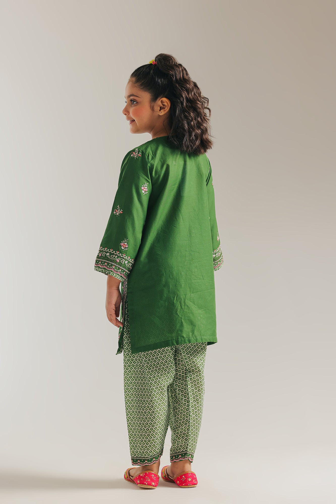 EMBROIDERED SUIT (E1201/402/708 E1201/302/708)