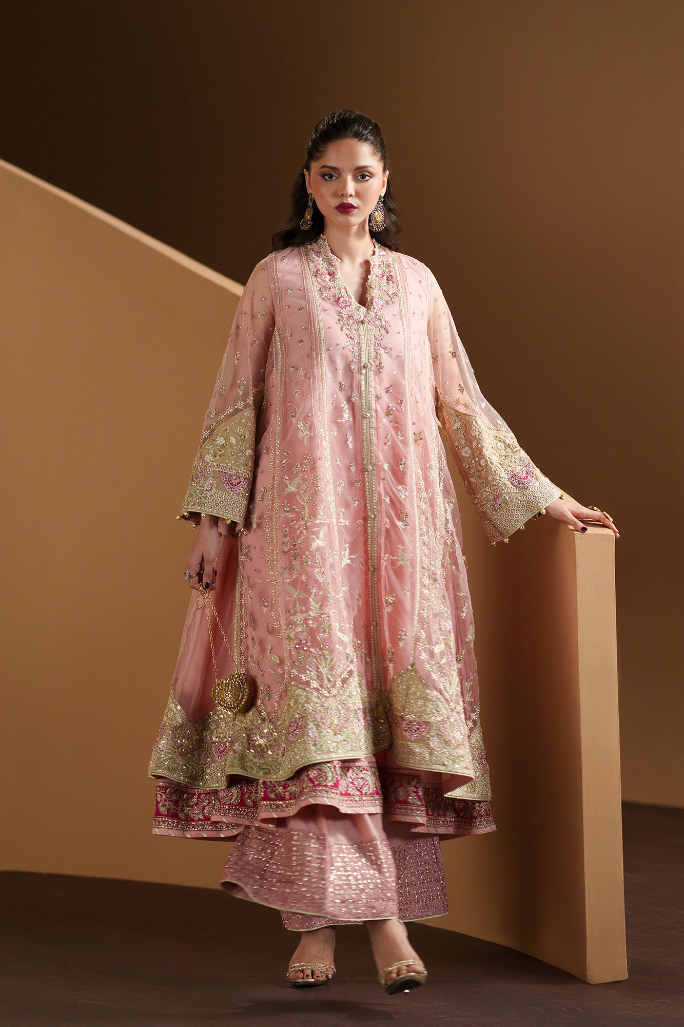 EMBROIDERED SUIT (E1203/104/425)