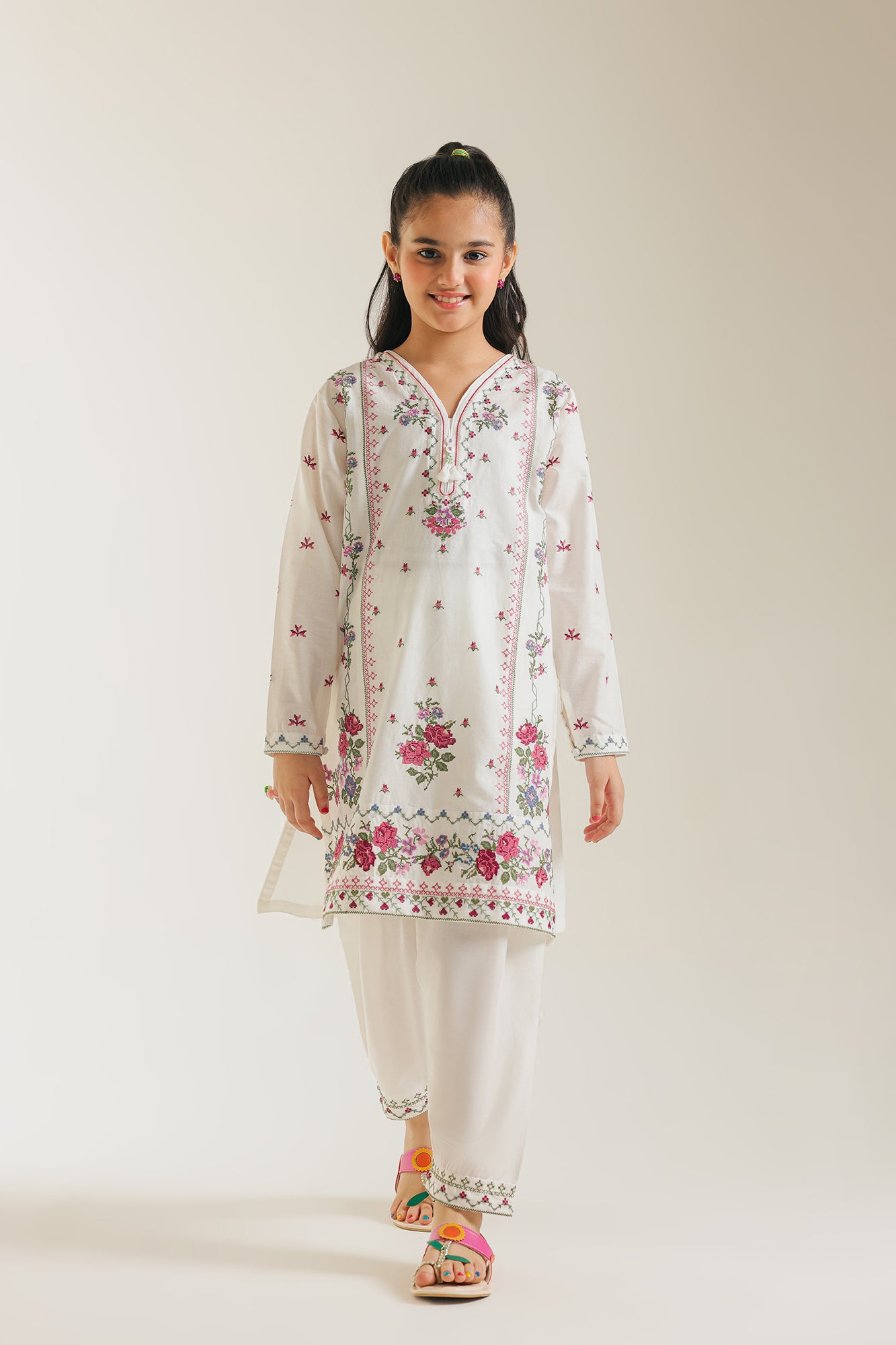 EMBROIDERED SUIT (E1205/402/003 E1205/302/003)