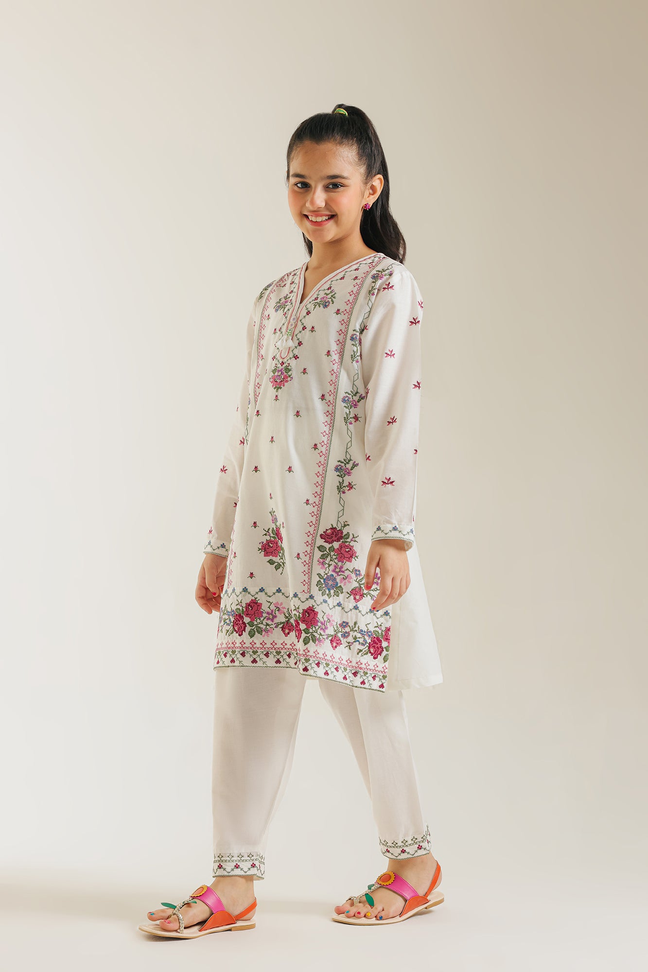 EMBROIDERED SUIT (E1205/402/003 E1205/302/003)