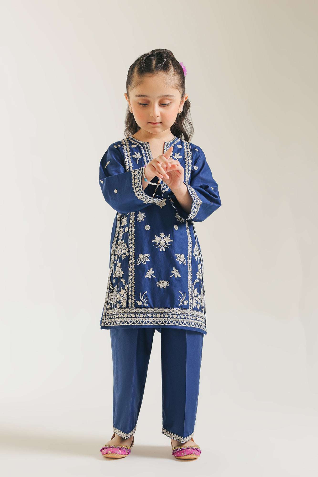 EMBROIDERED SUIT (E1207/402/619 E1207/302/619)