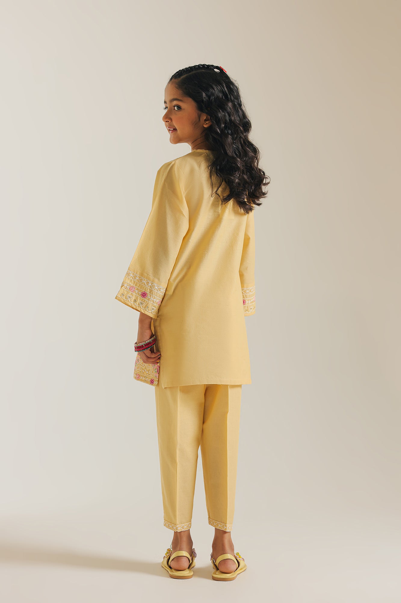 EMBROIDERED SUIT (E1209/402/101 E1209/302/101)