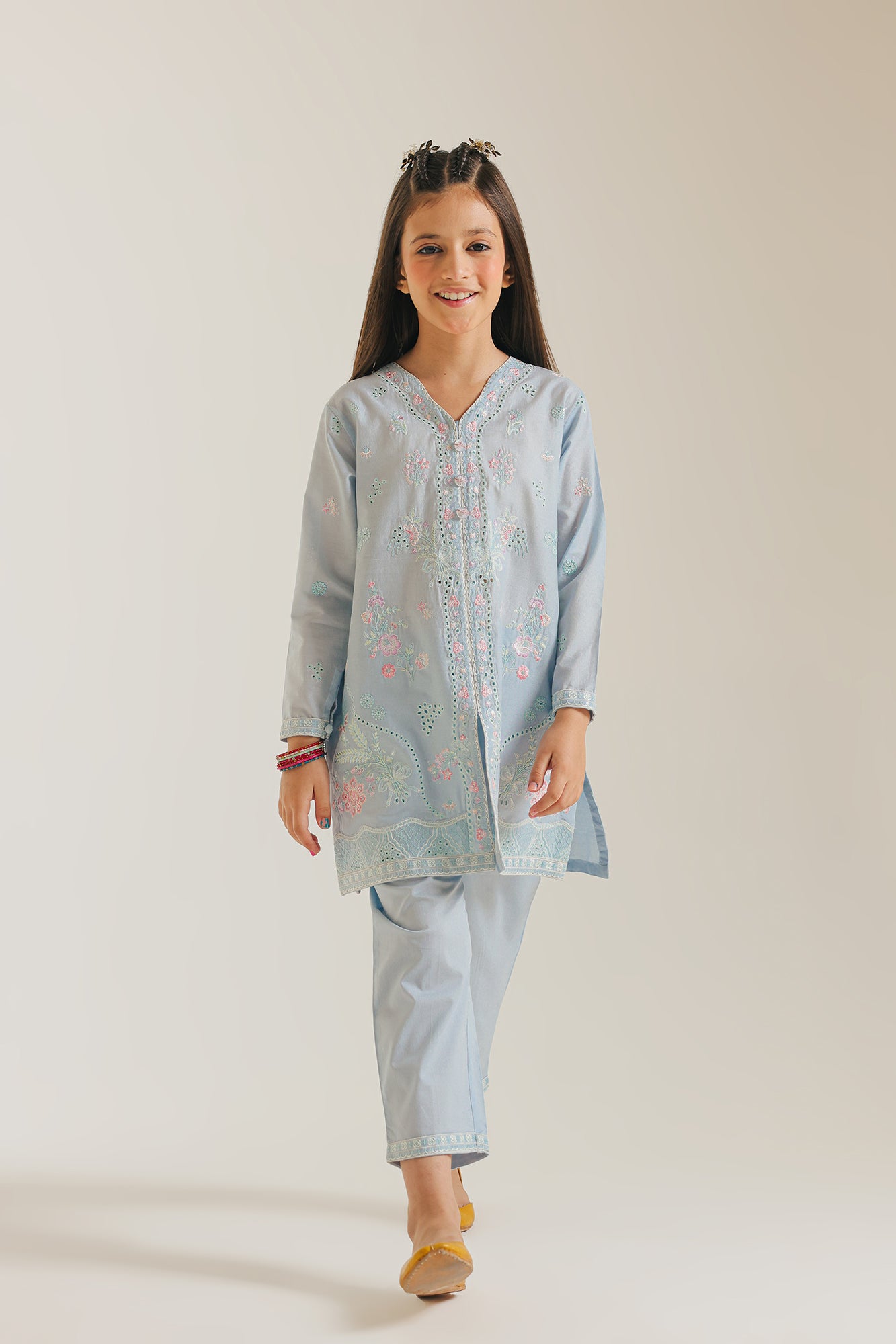 EMBROIDERED SUIT (E1214/402/720 E1214/302/720)