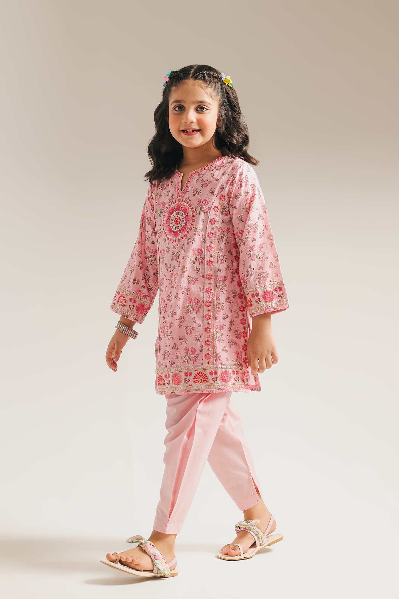 EMBROIDERED SUIT (E1236/402/427 E1236/302/427)