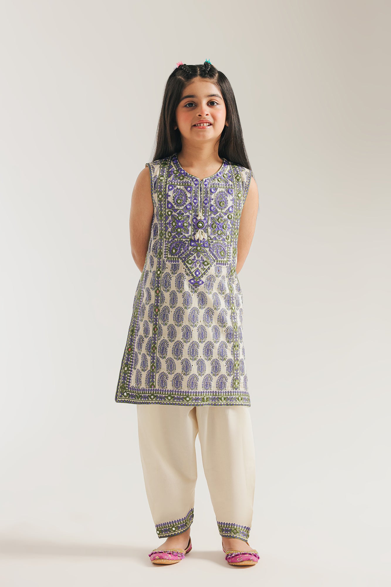 EMBROIDERED SUIT (E1239/402/002 E1239/302/002)