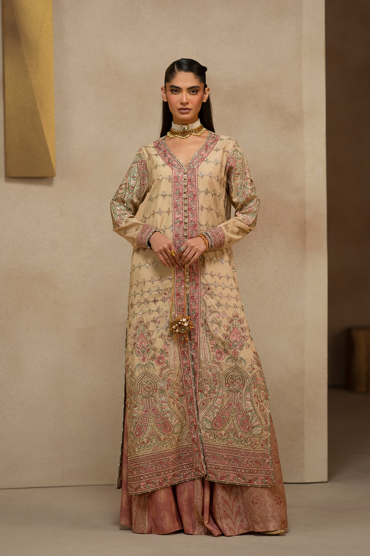 EMBROIDERED SUIT (E1247-104-808)