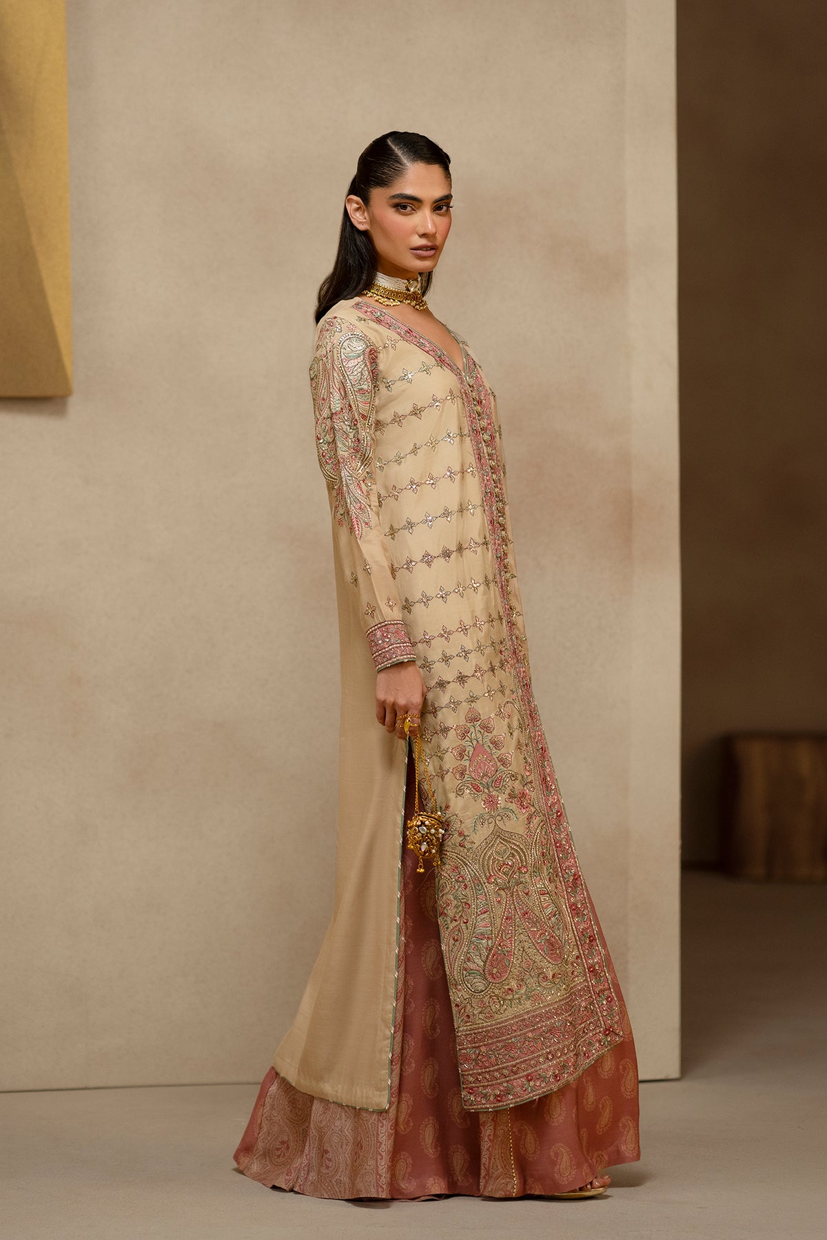 EMBROIDERED SUIT (E1247-104-808)