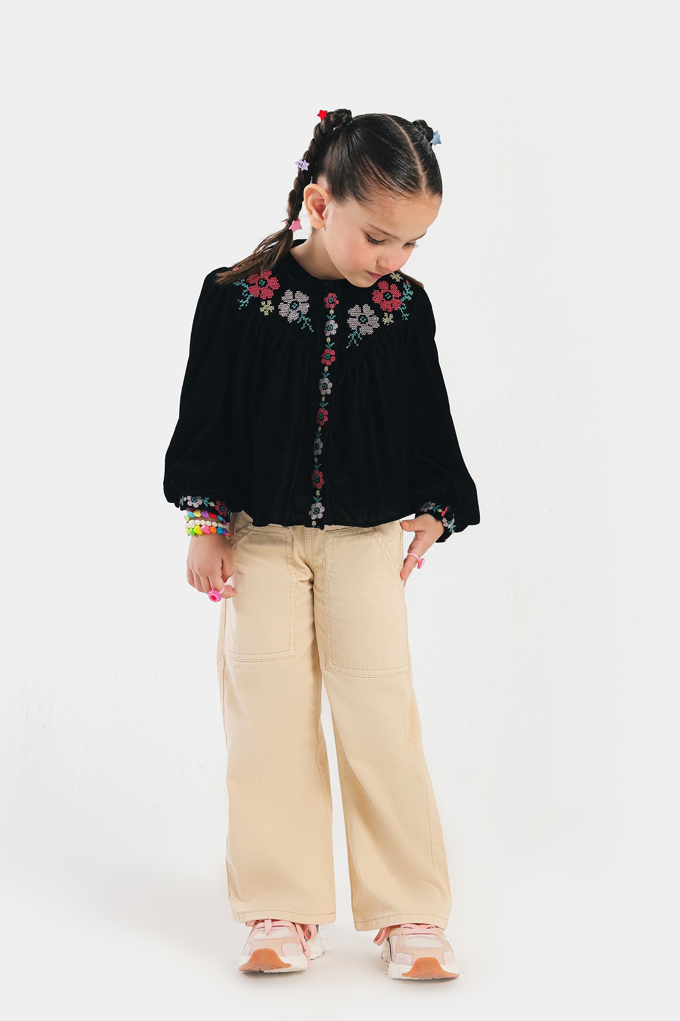 EMBROIDERED TOP (E1257/401/902)