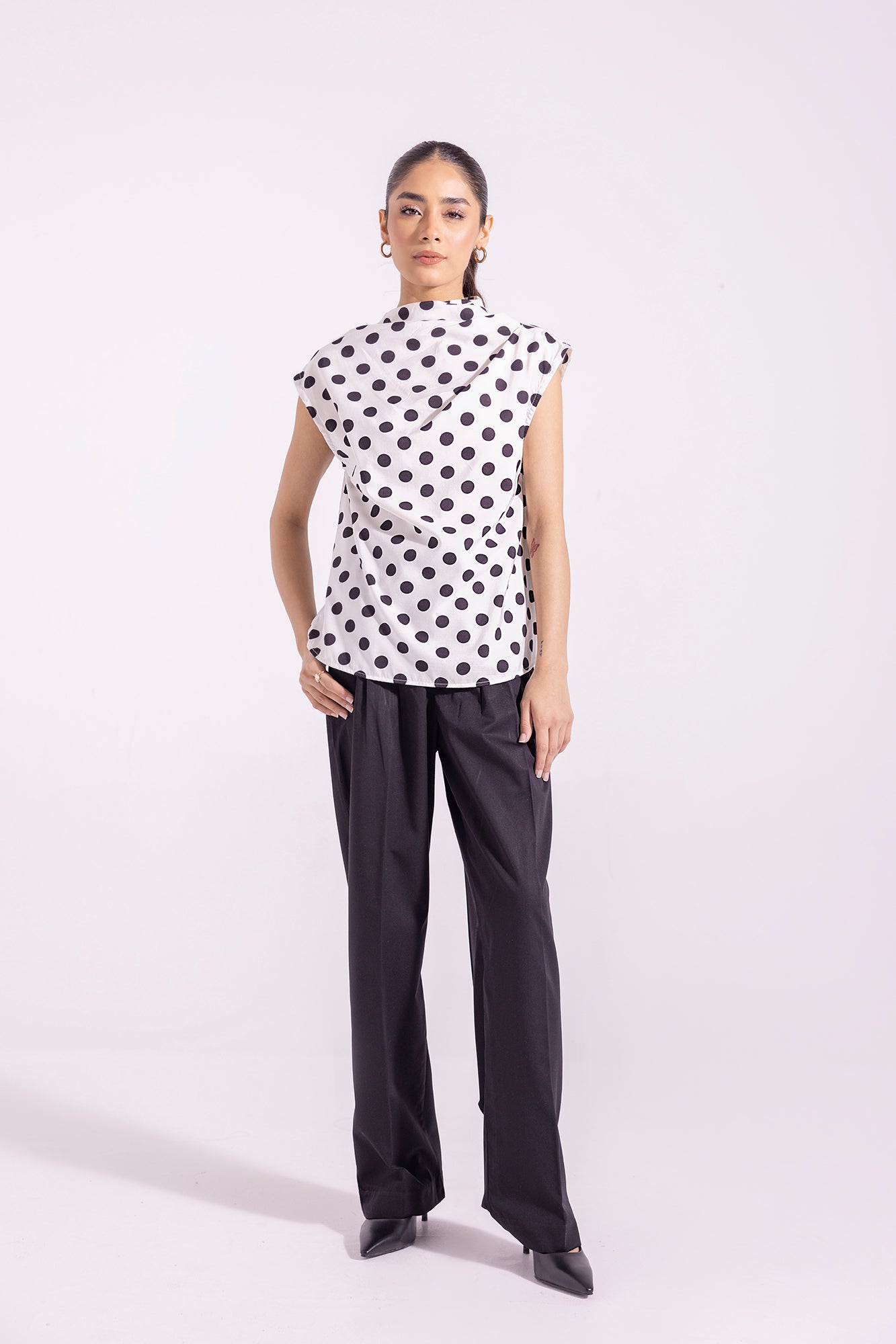 PRINTED POLKA DOTS TOP (E1259/108/001)