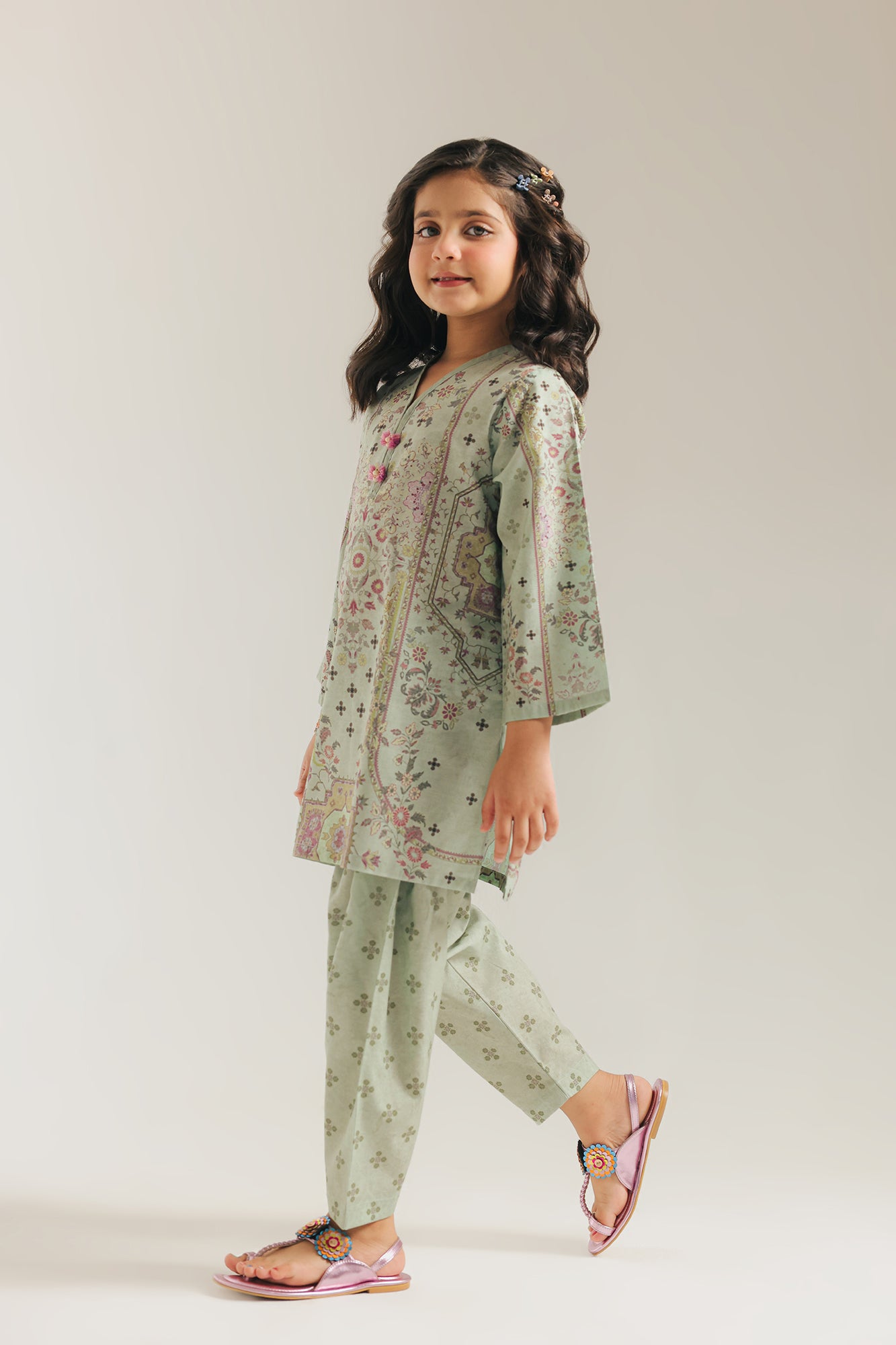 EMBROIDERED SUIT (E1334/402/718 E1334/302/718)
