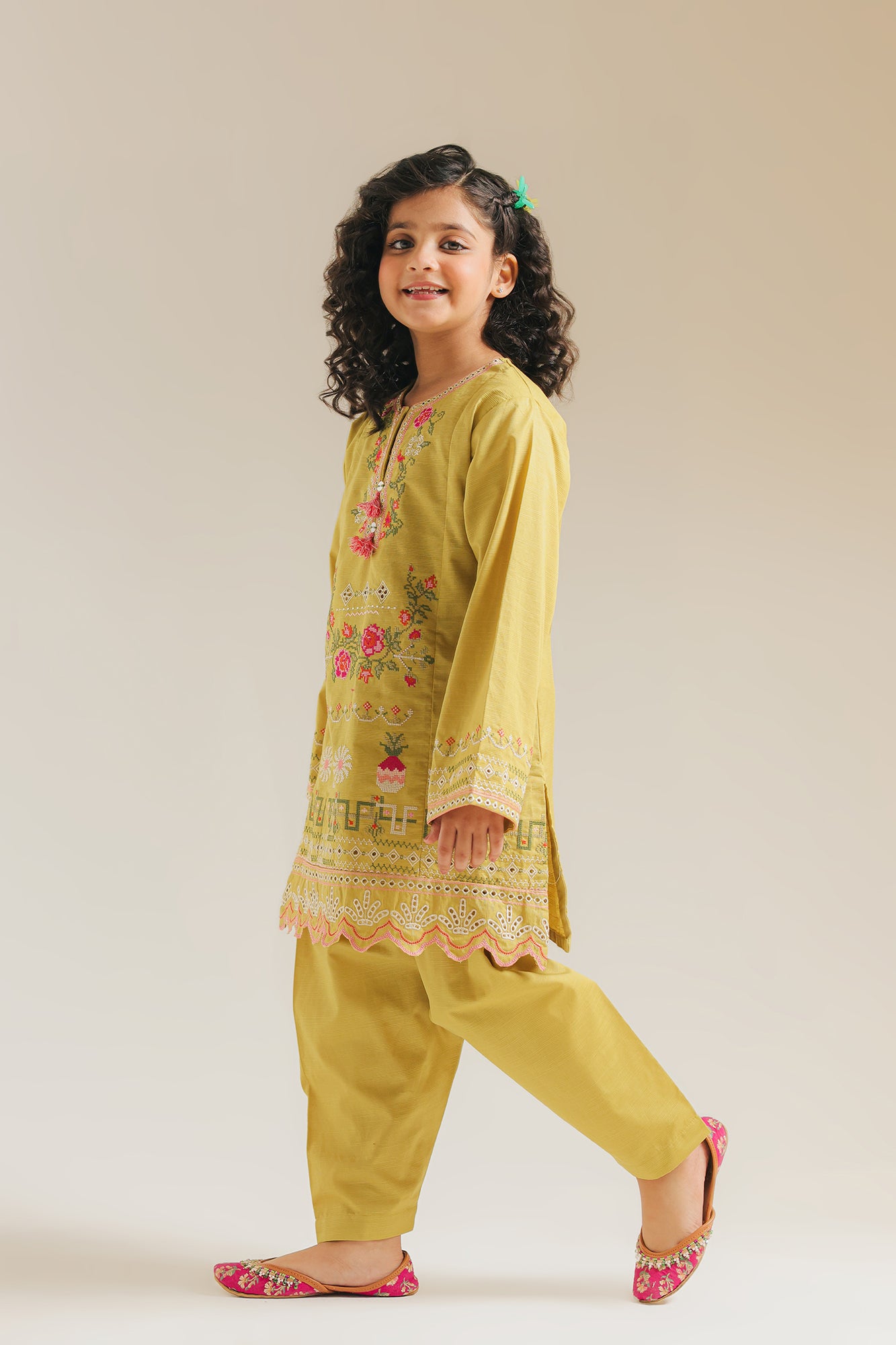 EMBROIDERED SUIT (E1343/402/124 E1343/302/124)