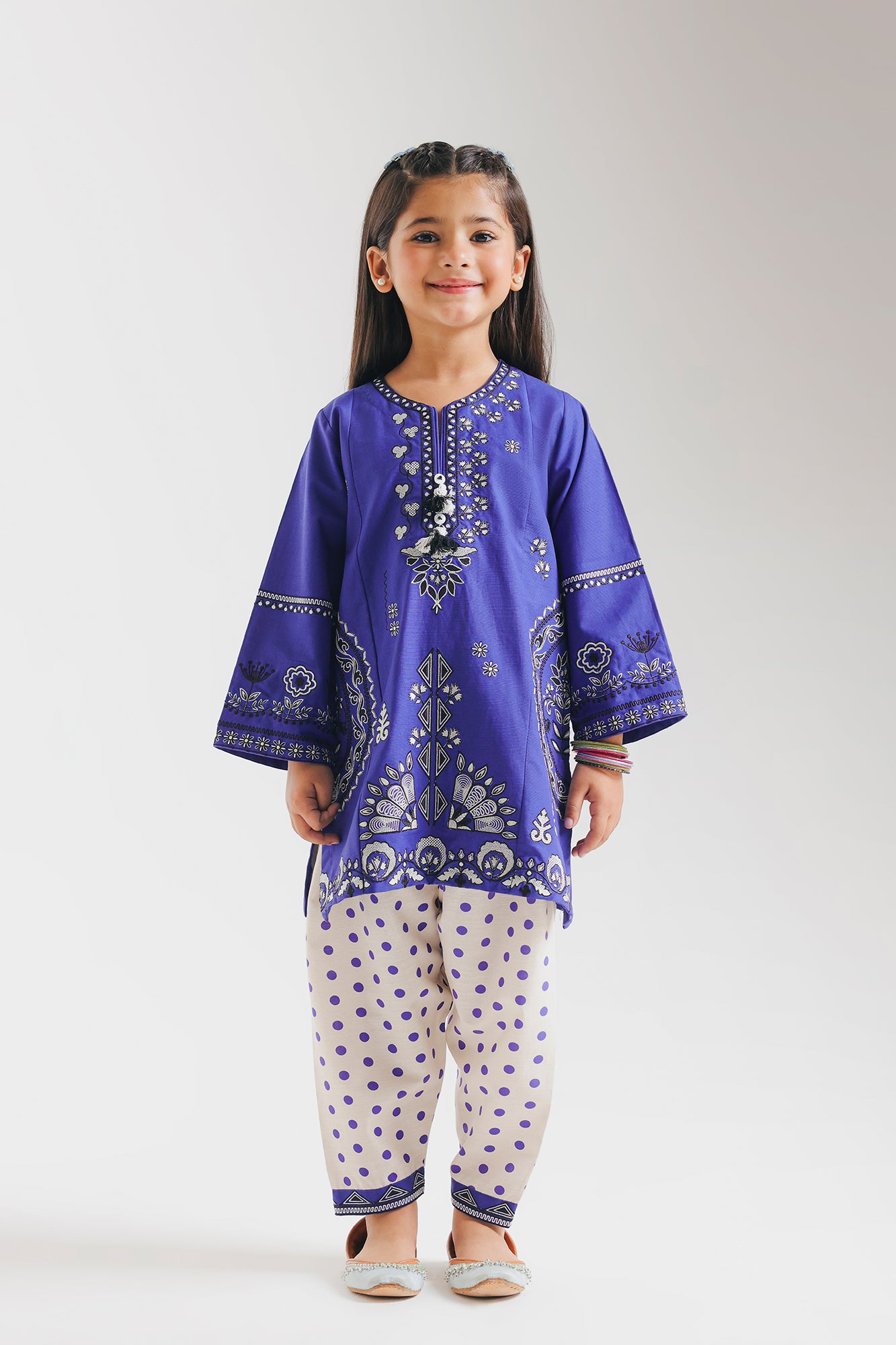 EMBROIDERED SUIT (E1348/402/619 E1348/302/619)