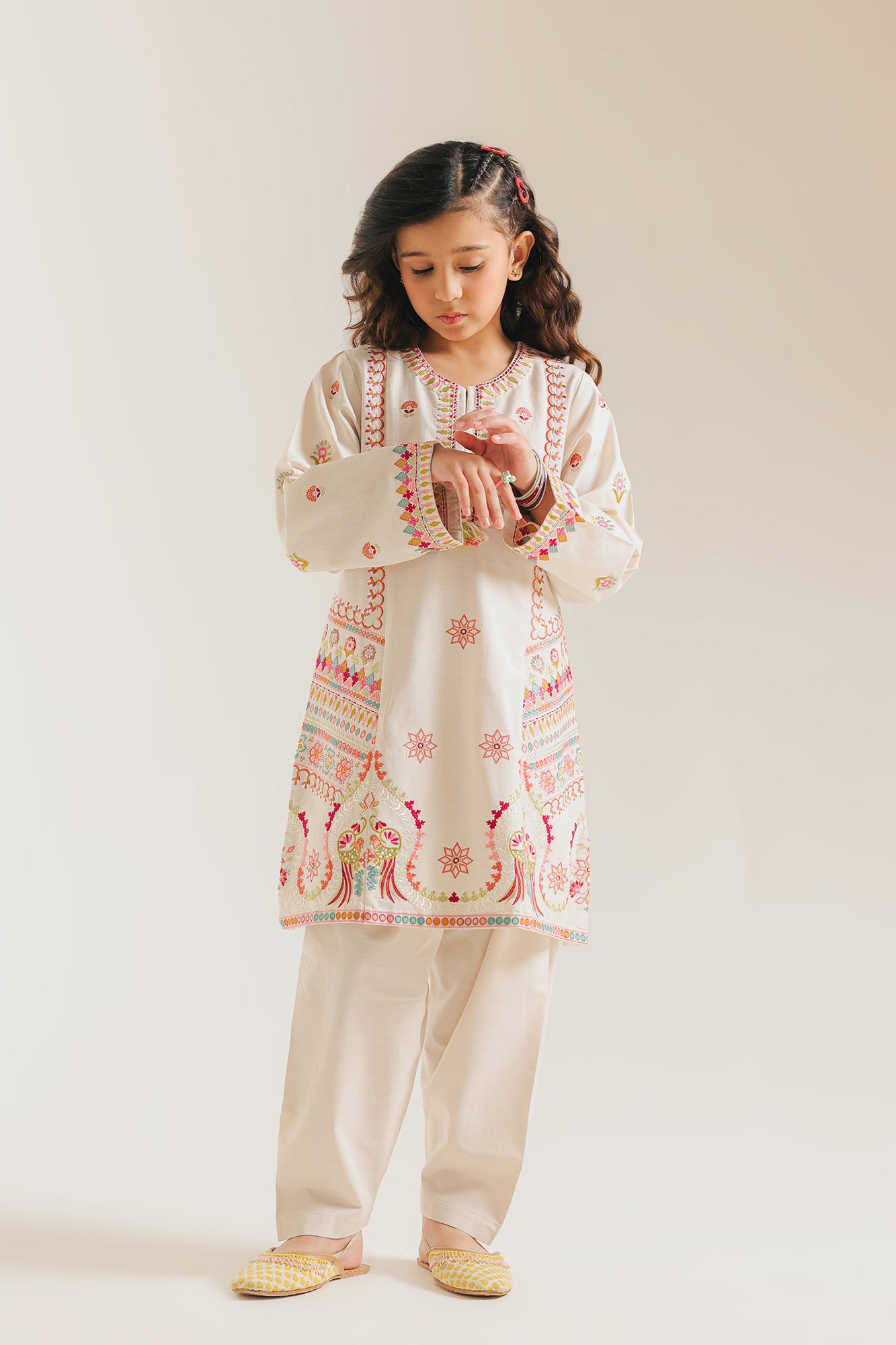 EMBROIDERED SUIT (E1349/402/002 E1349/302/002)