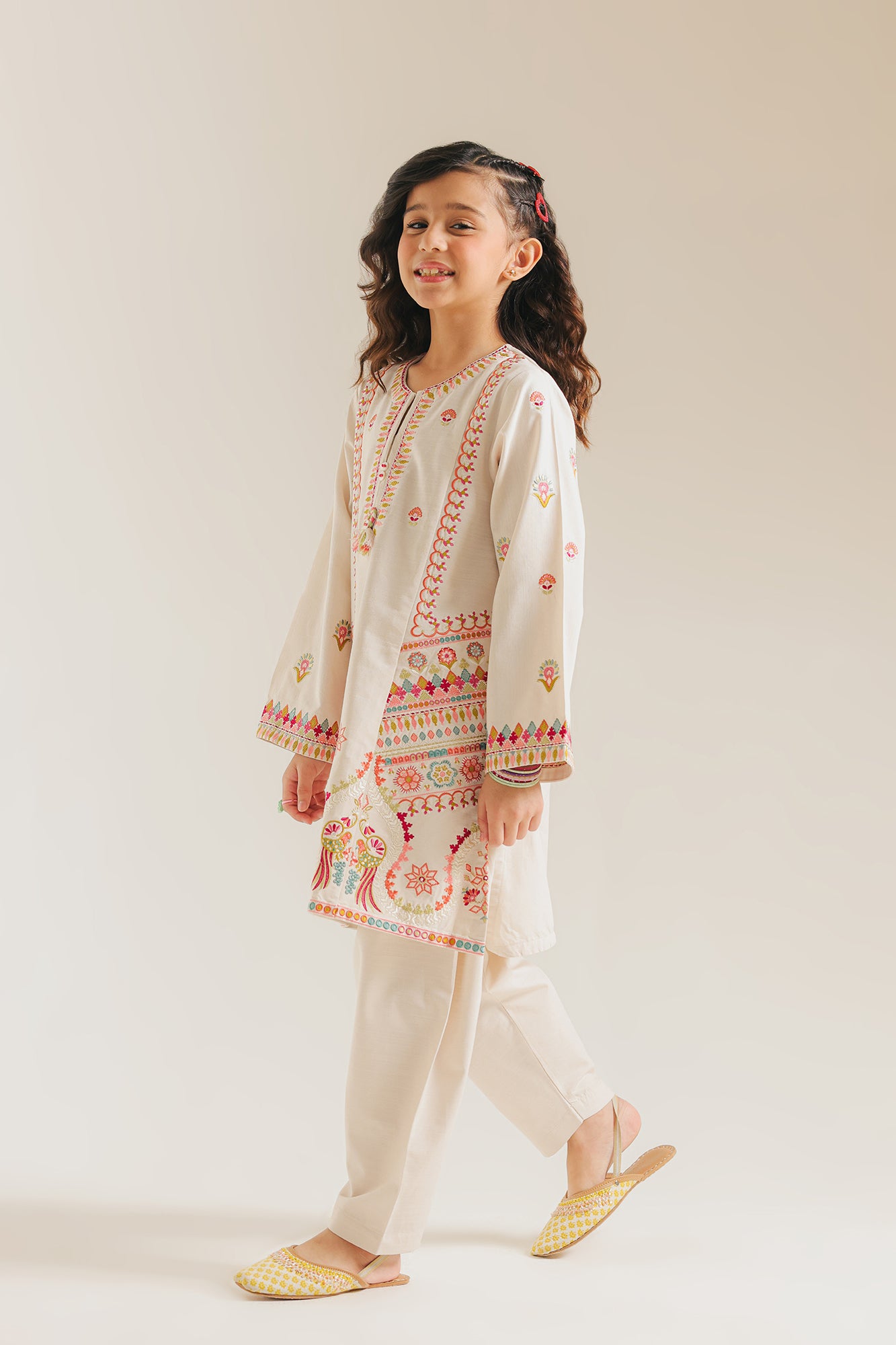 EMBROIDERED SUIT (E1349/402/002 E1349/302/002)