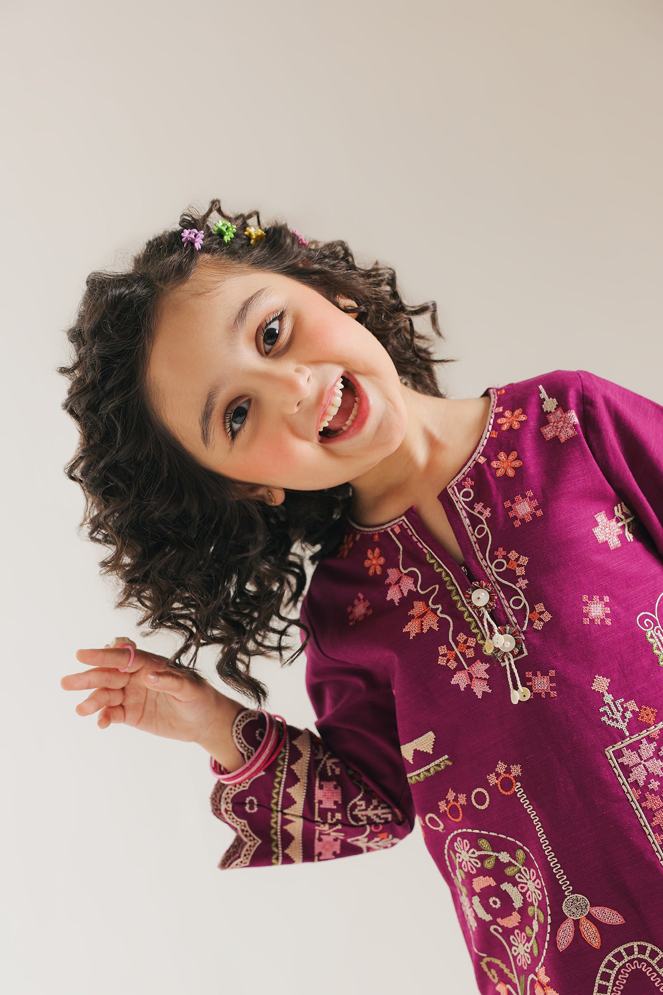 EMBROIDERED SUIT (E1350/402/404 E1350/302/404)