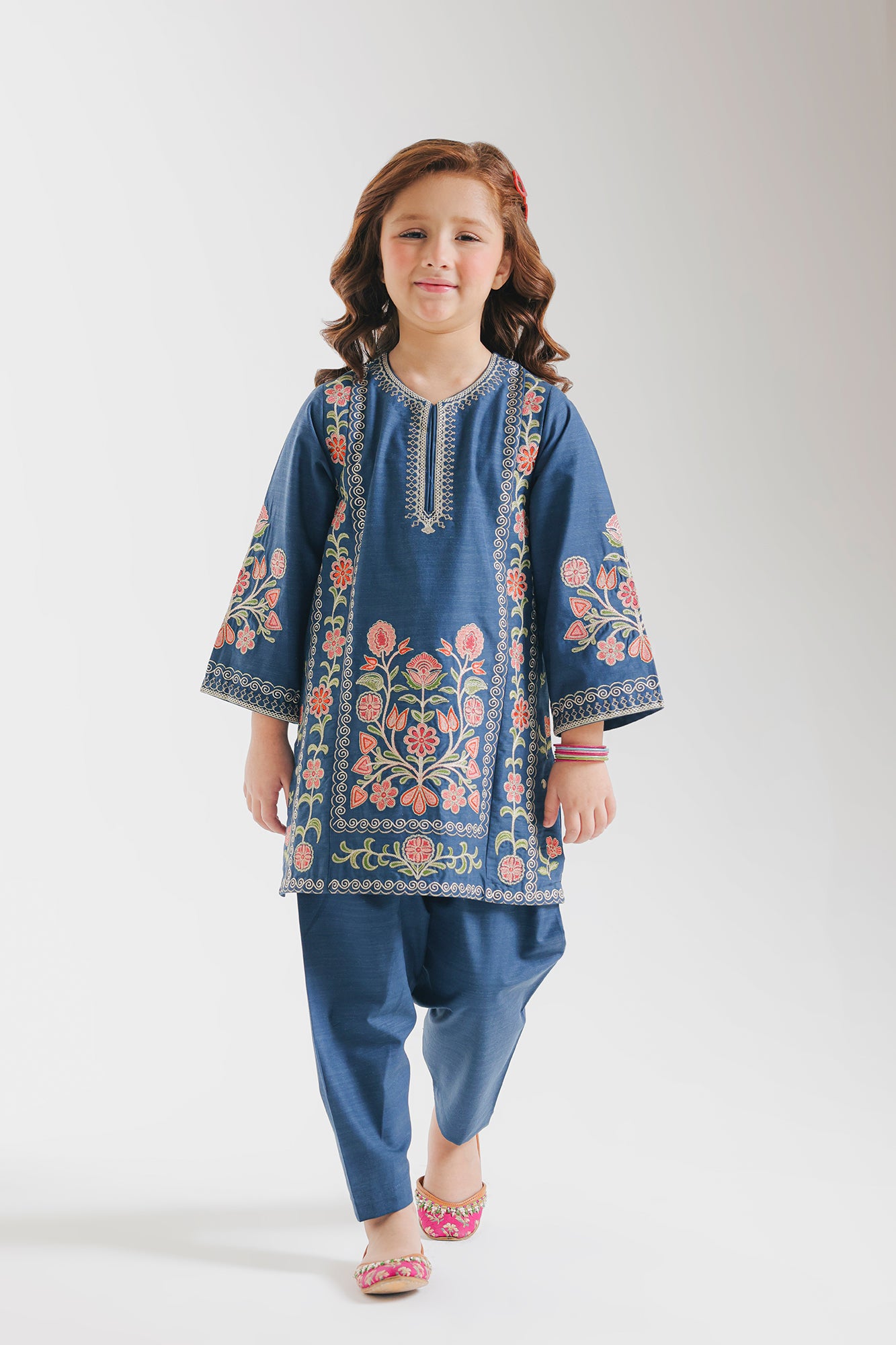 EMBROIDERED SUIT (E1353/402/603 E1353/302/603)