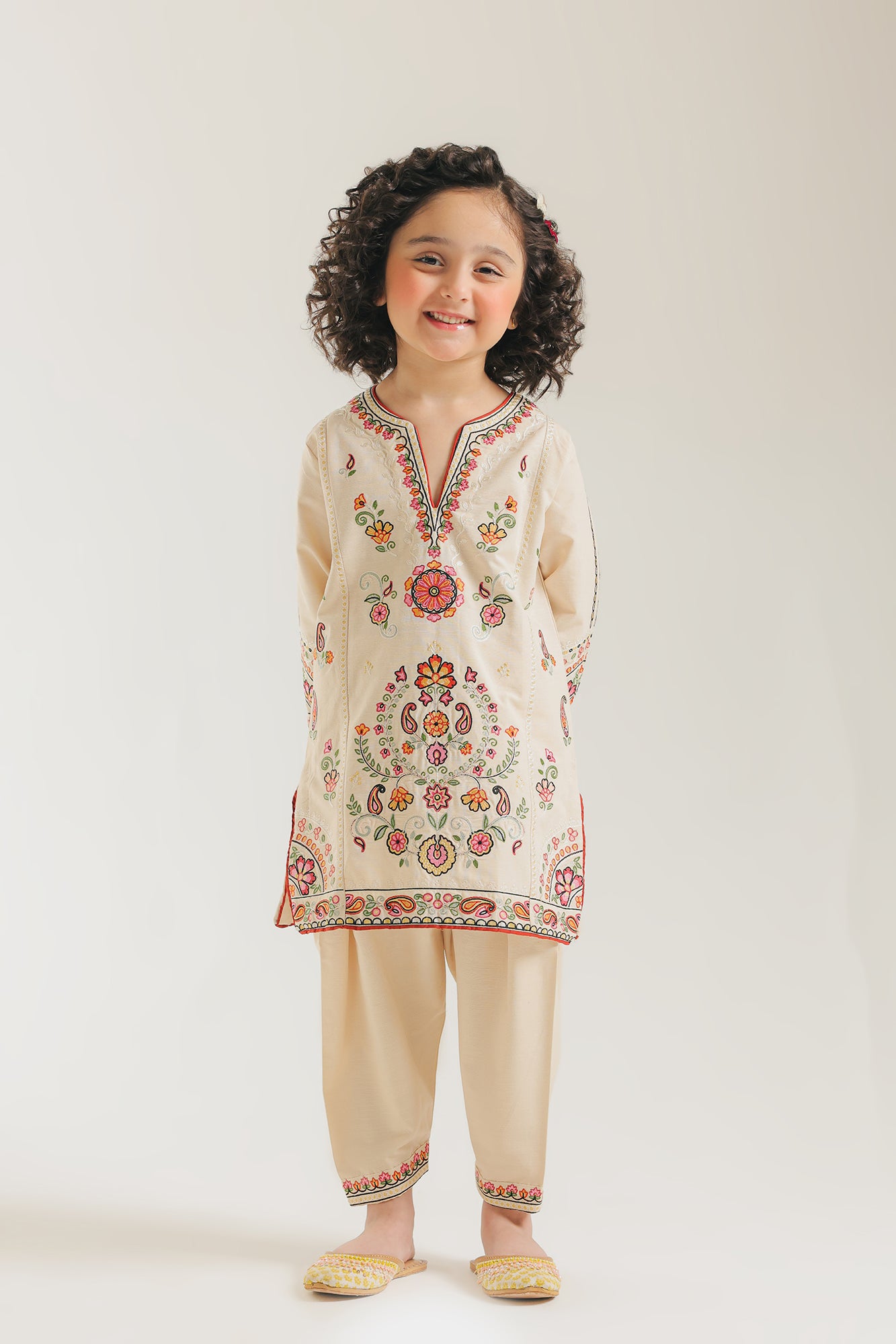 EMBROIDERED SUIT (E1359/402/002 E1359/302/002)