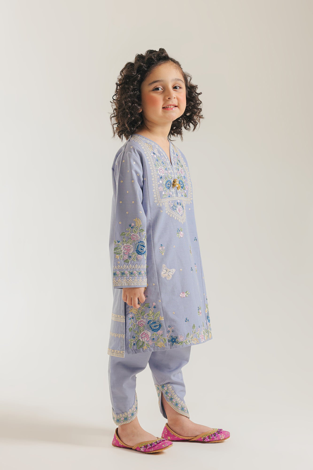 EMBROIDERED SUIT (E1361/402/511 E1361/302/511)