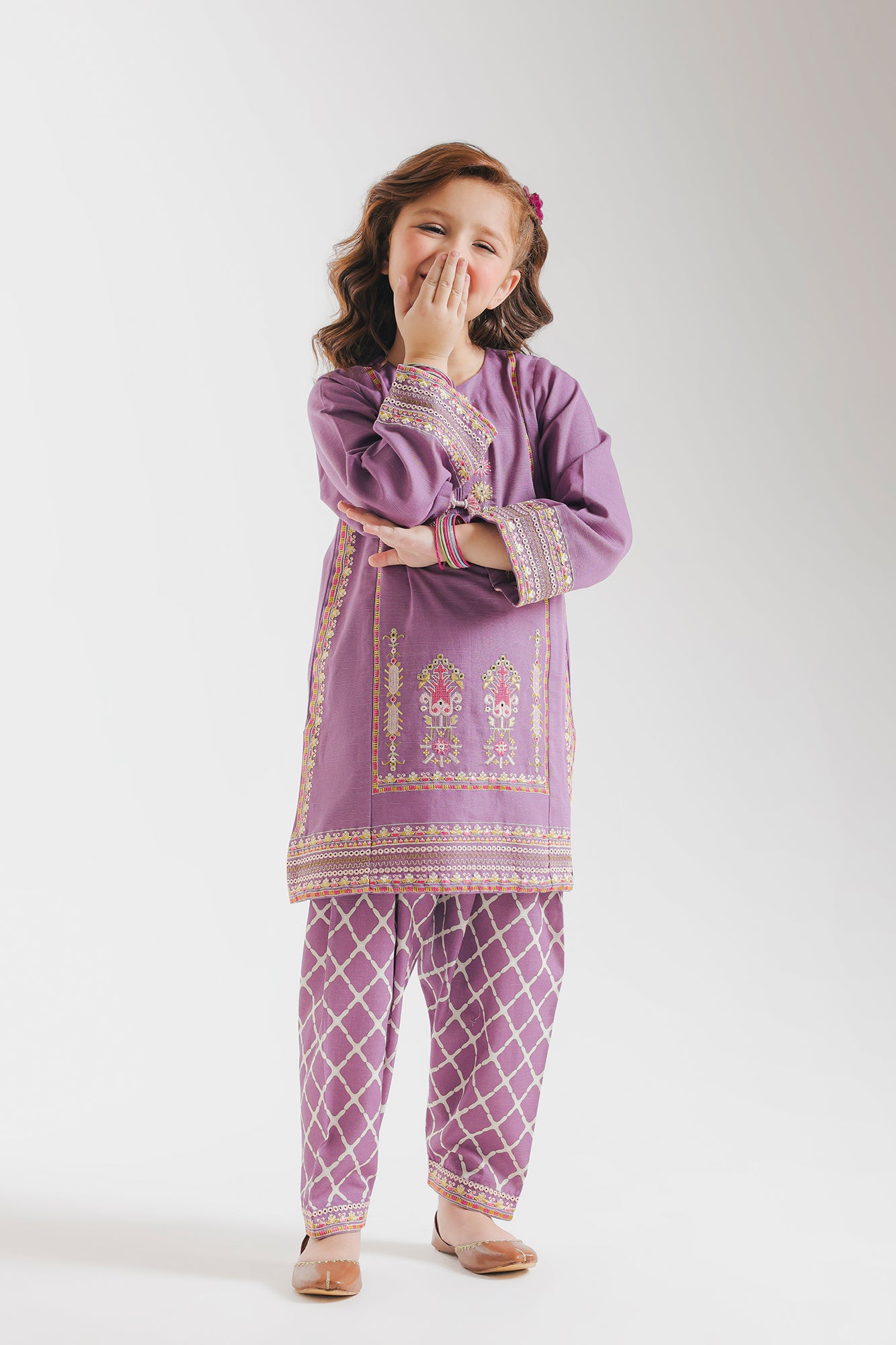 EMBROIDERED SUIT (E1367/402/512 E1367/302/512)