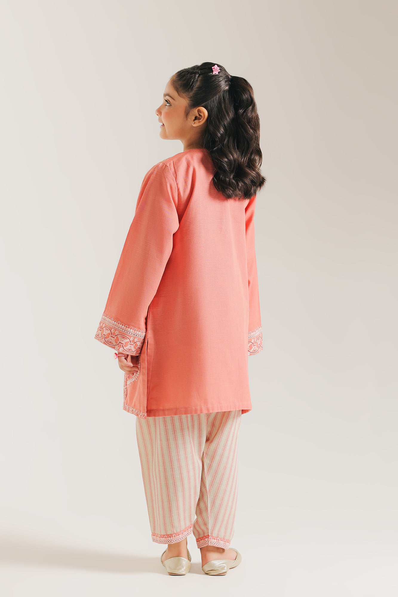 EMBROIDERED SUIT (E1368/402/326 E1368/302/326)