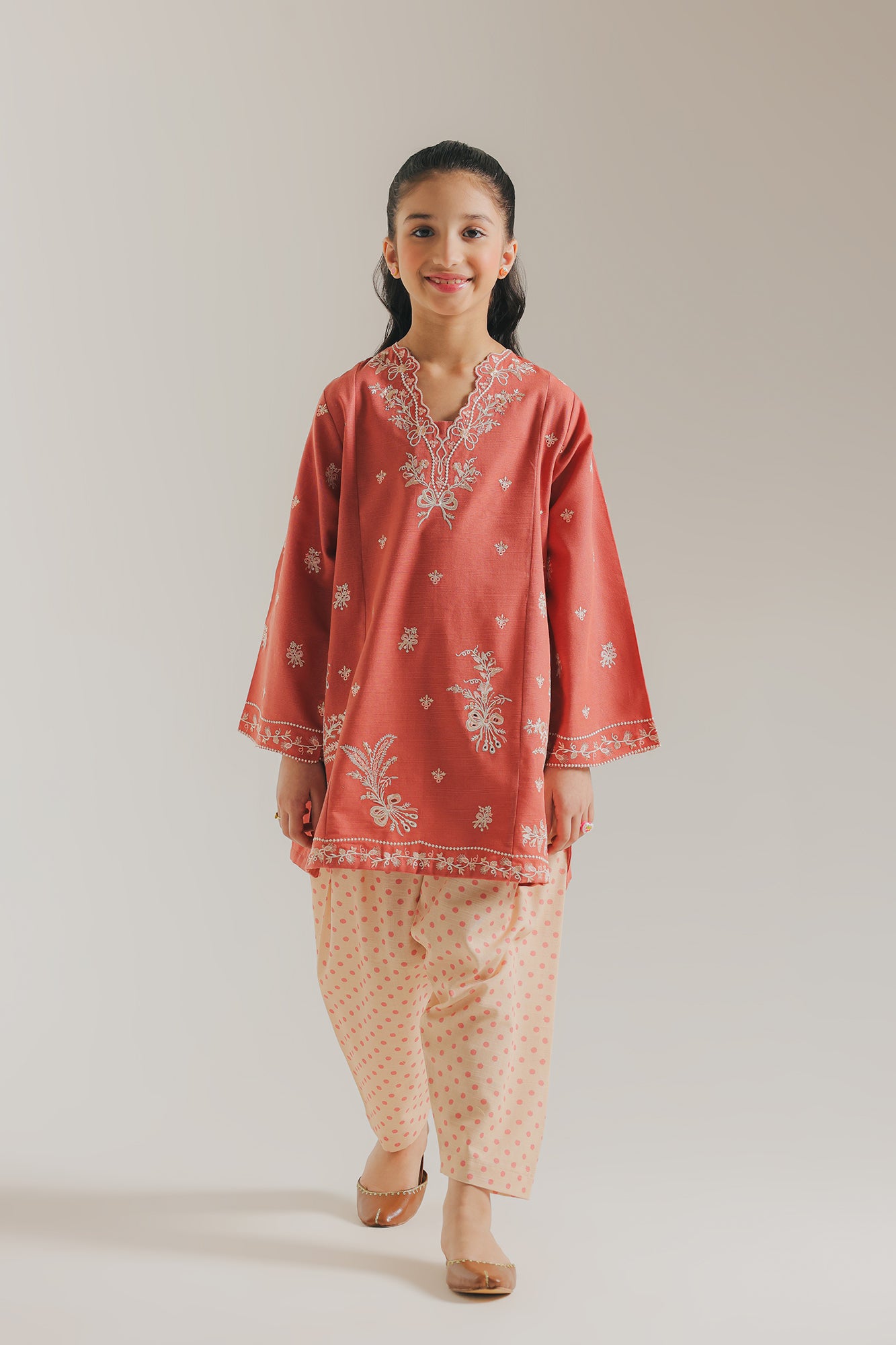 EMBROIDERED SUIT (E1374/402/325 E1374/302/325)