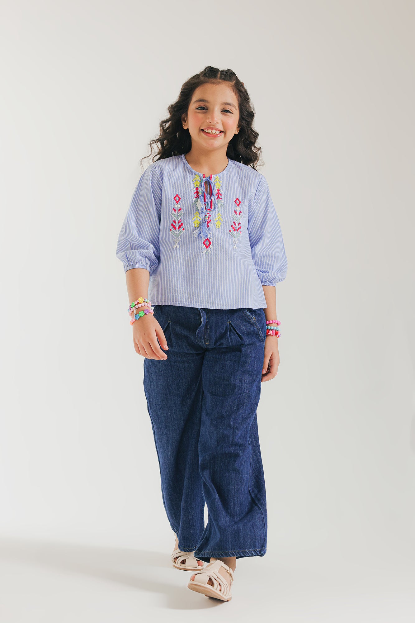 EMBROIDERED TOP (E1475/401/630)