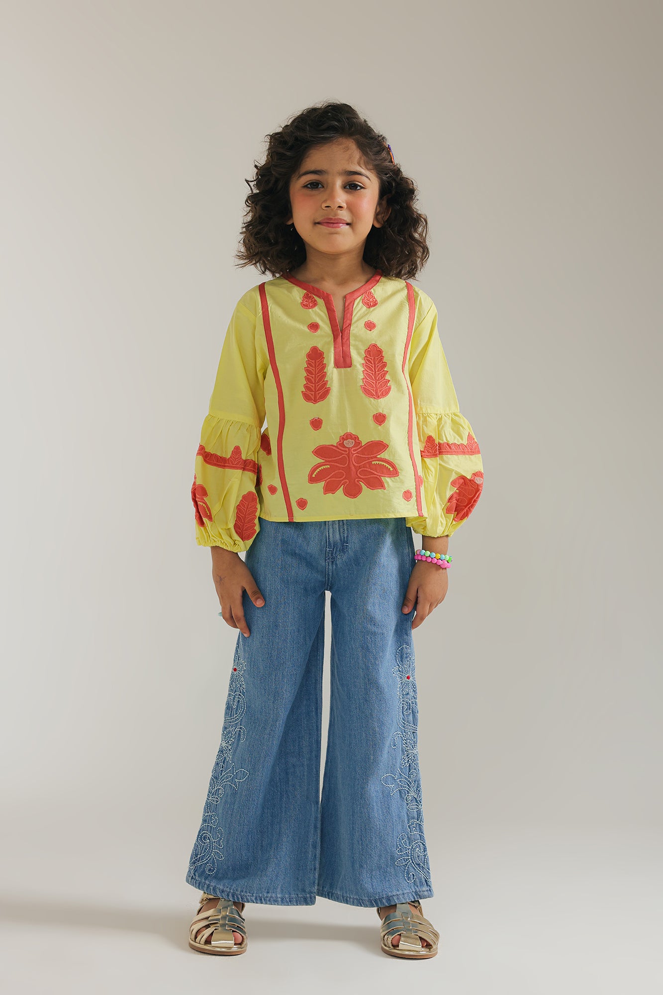 EMBROIDERED TOP (E1476/401/109)