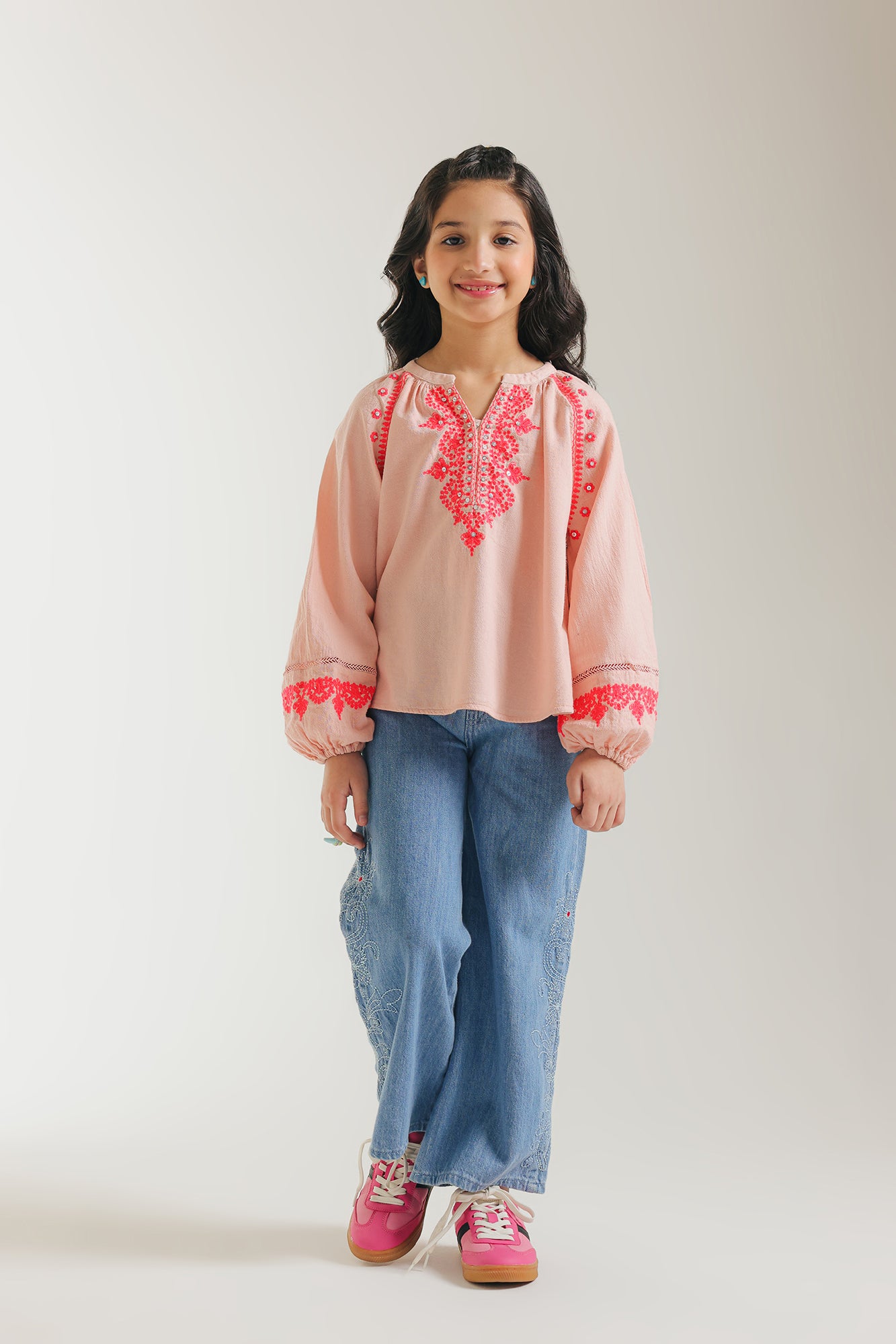 EMBROIDERED TOP (E1491/401/401)