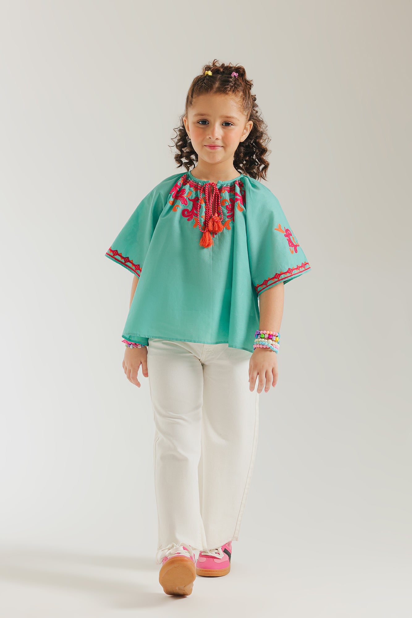 EMBROIDERED TOP (E1499/401/715)