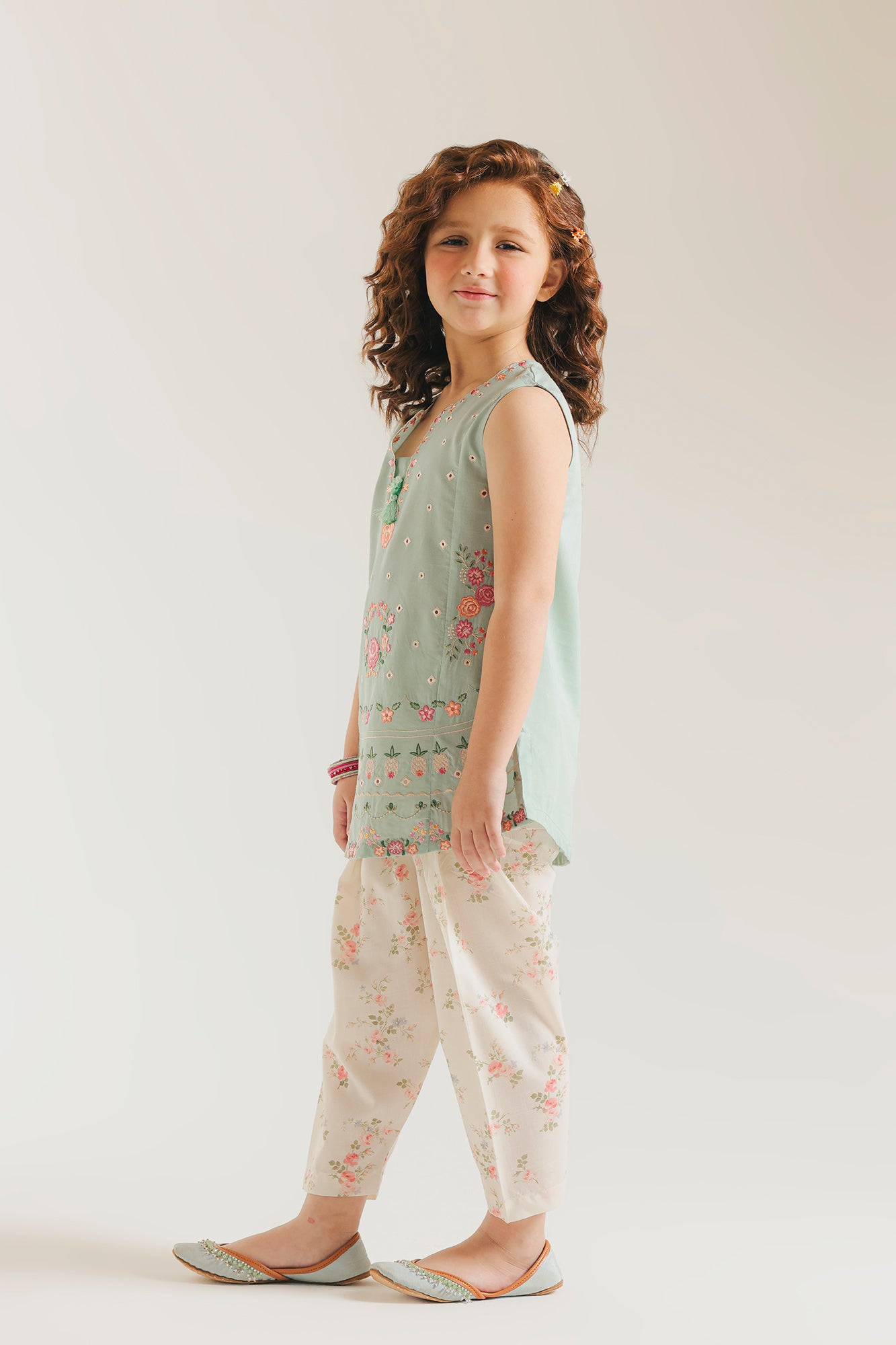 EMBROIDERED SUIT (E1502/402/615 E1502/302/615)