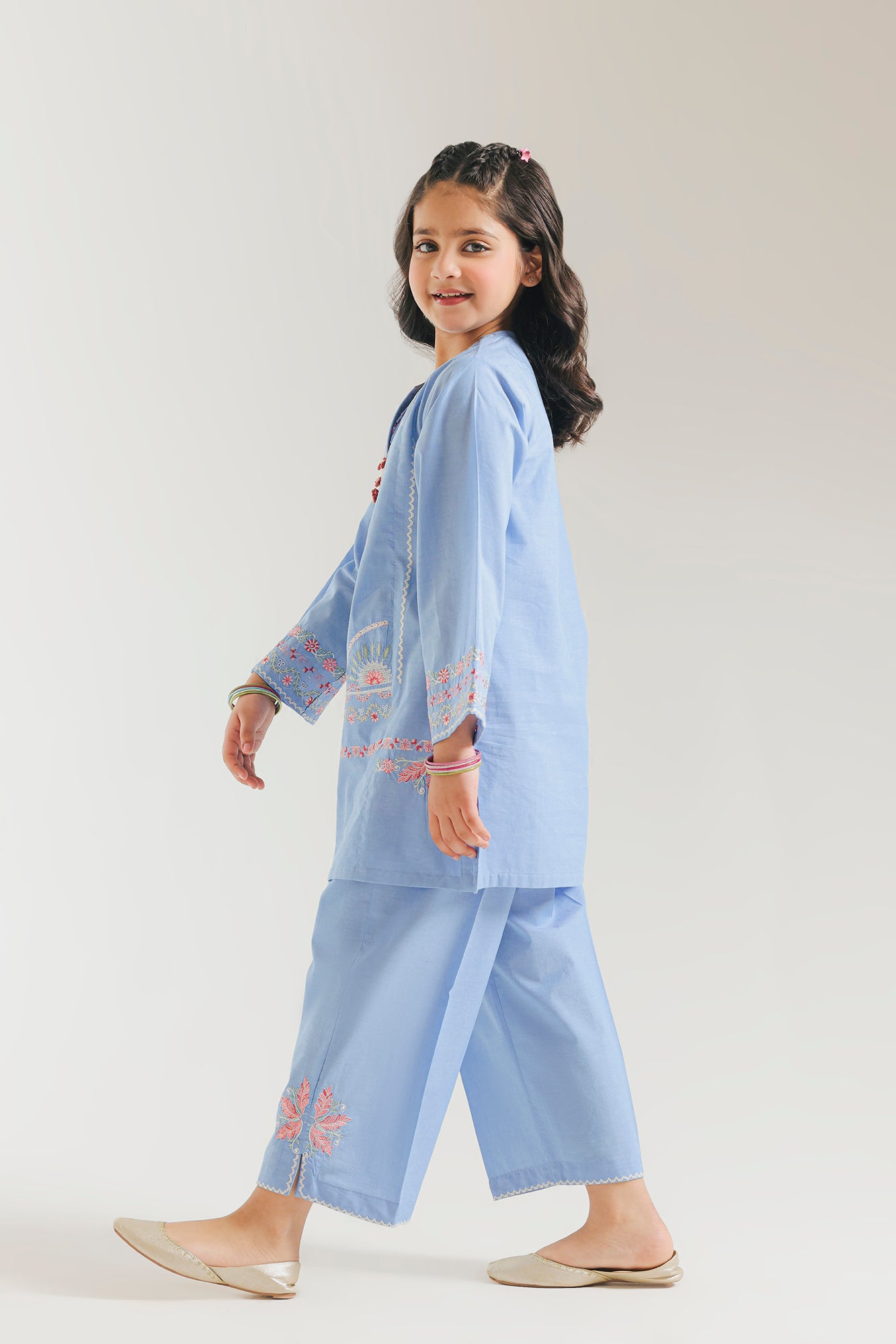 EMBROIDERED SUIT (E1508/402/633 E1508/302/633)