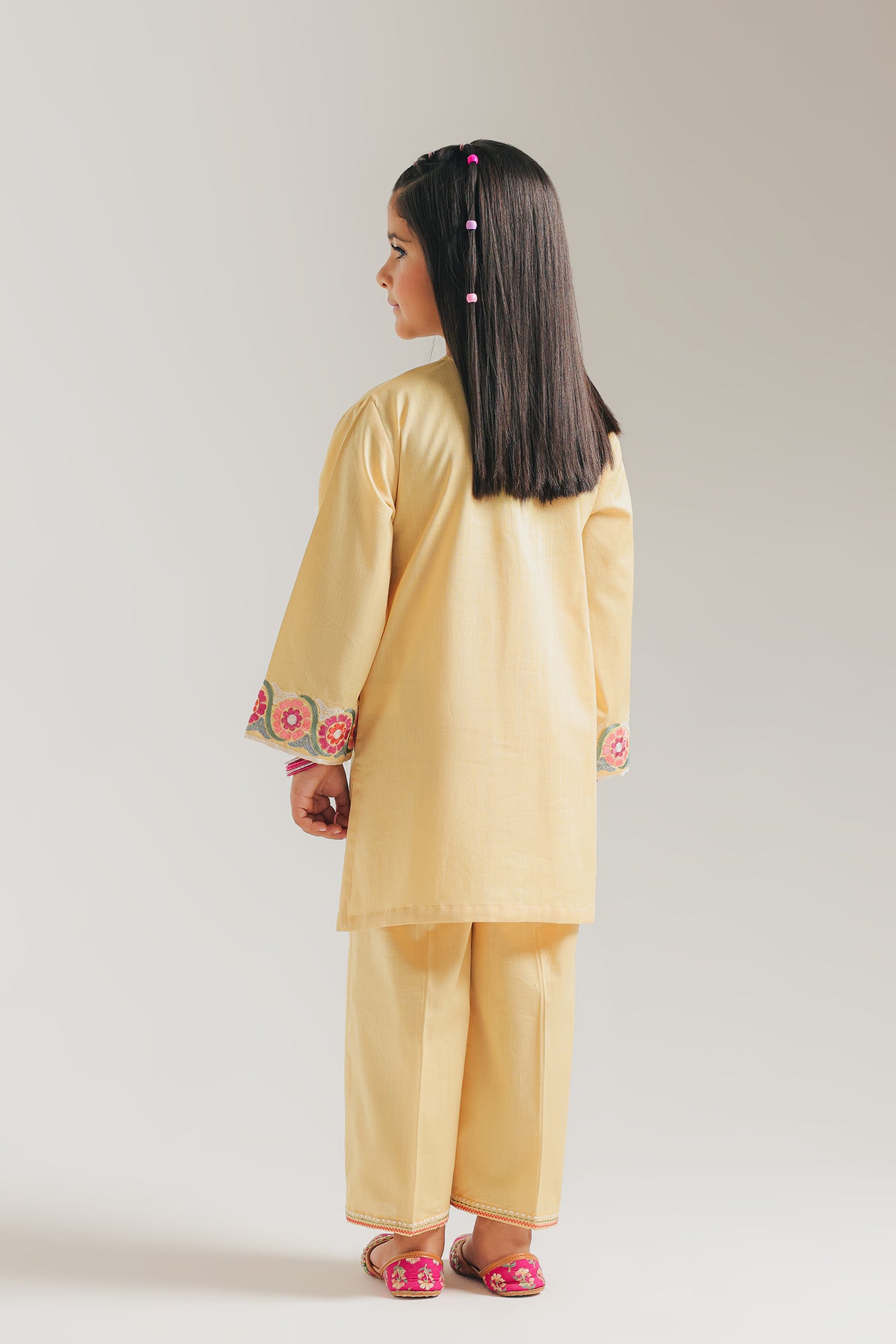 EMBROIDERED SUIT (E1509/402/110 E1509/302/110)