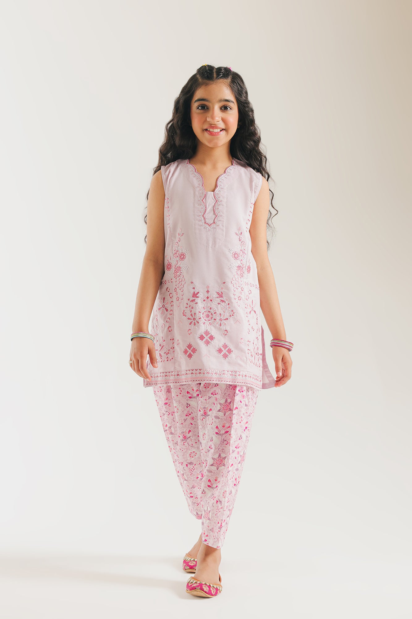 EMBROIDERED SUIT (E1523/402/427 E1523/302/427)