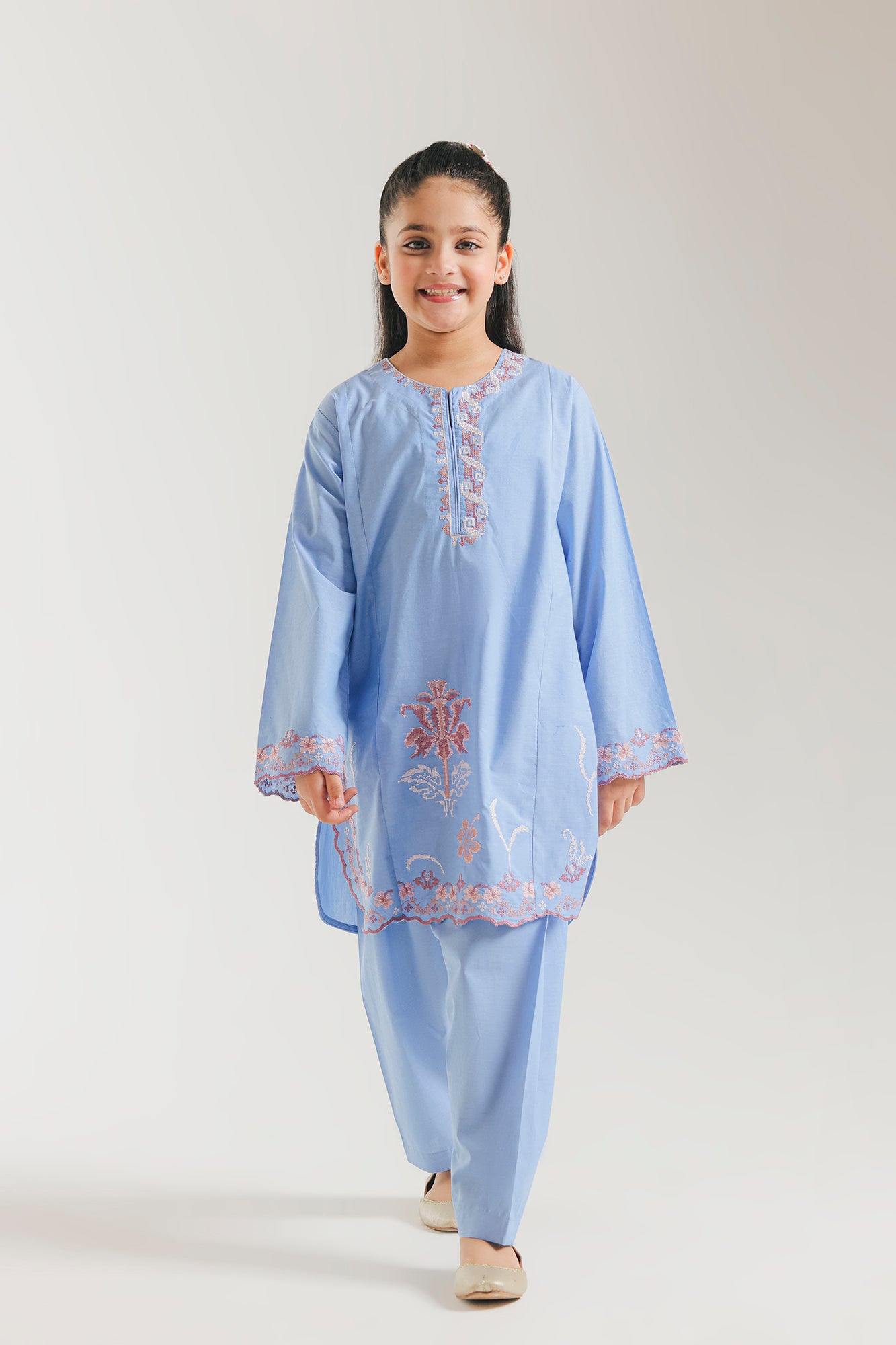 EMBROIDERED SUIT (E1528/402/636 E1528/302/636)