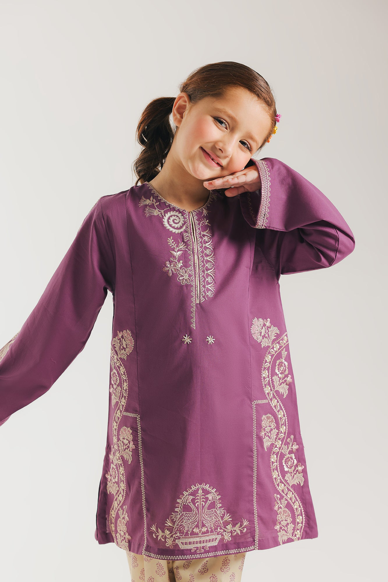 EMBROIDERED SUIT (E1551/402/522 E1551/302/522)